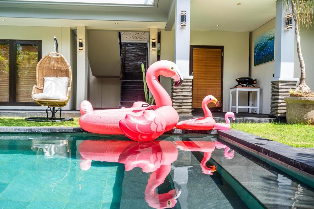 Massive 3BR Luxury Pool Mansion in Perrerenan