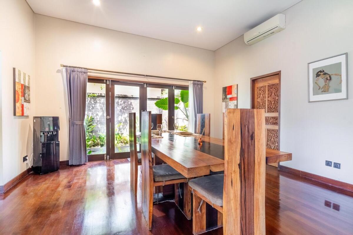 Massive 3BR Luxury Pool Mansion in Perrerenan