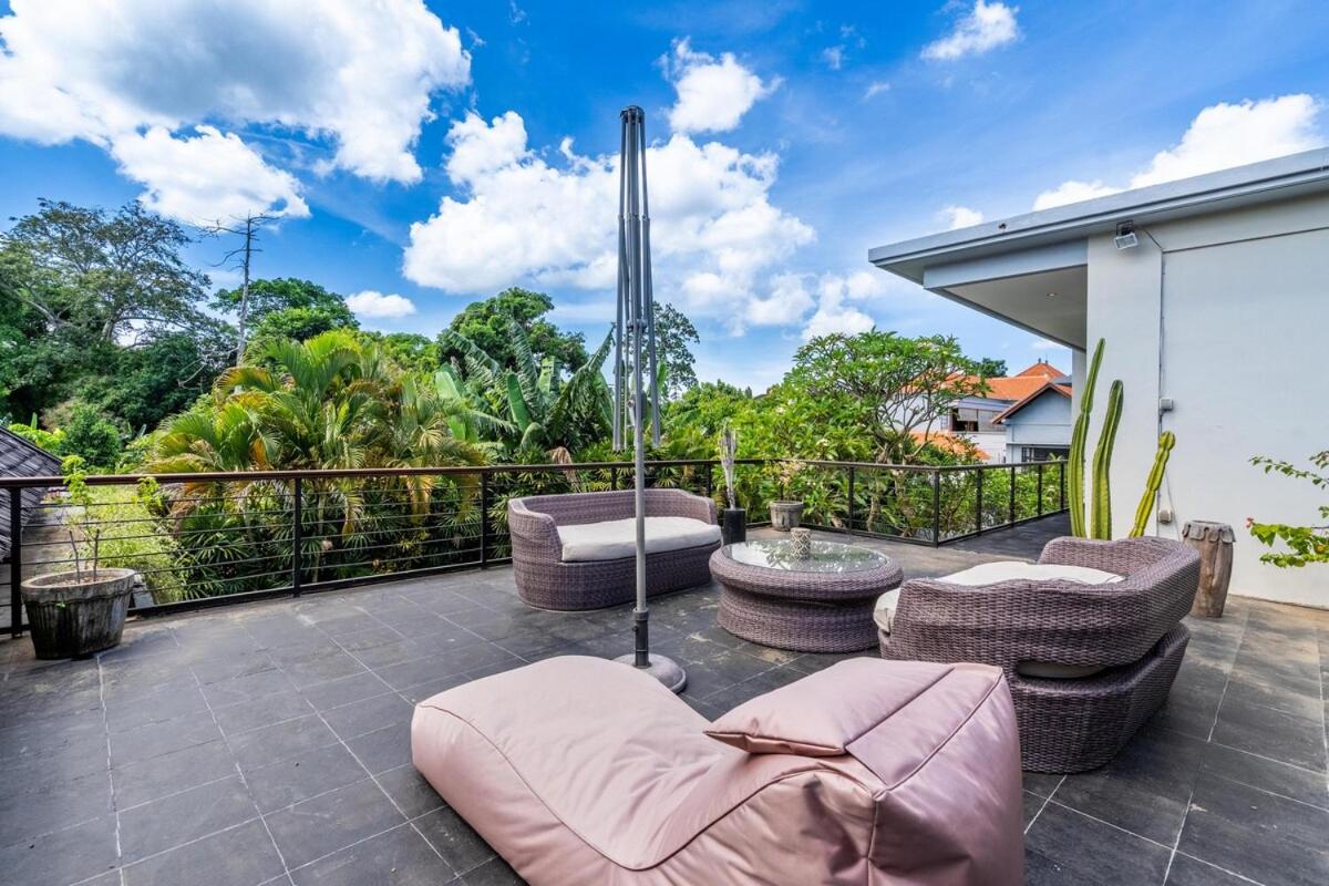 Massive 3BR Luxury Pool Mansion in Perrerenan