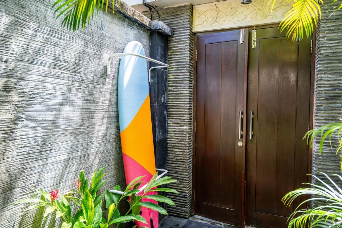 Massive 3BR Luxury Pool Mansion in Perrerenan