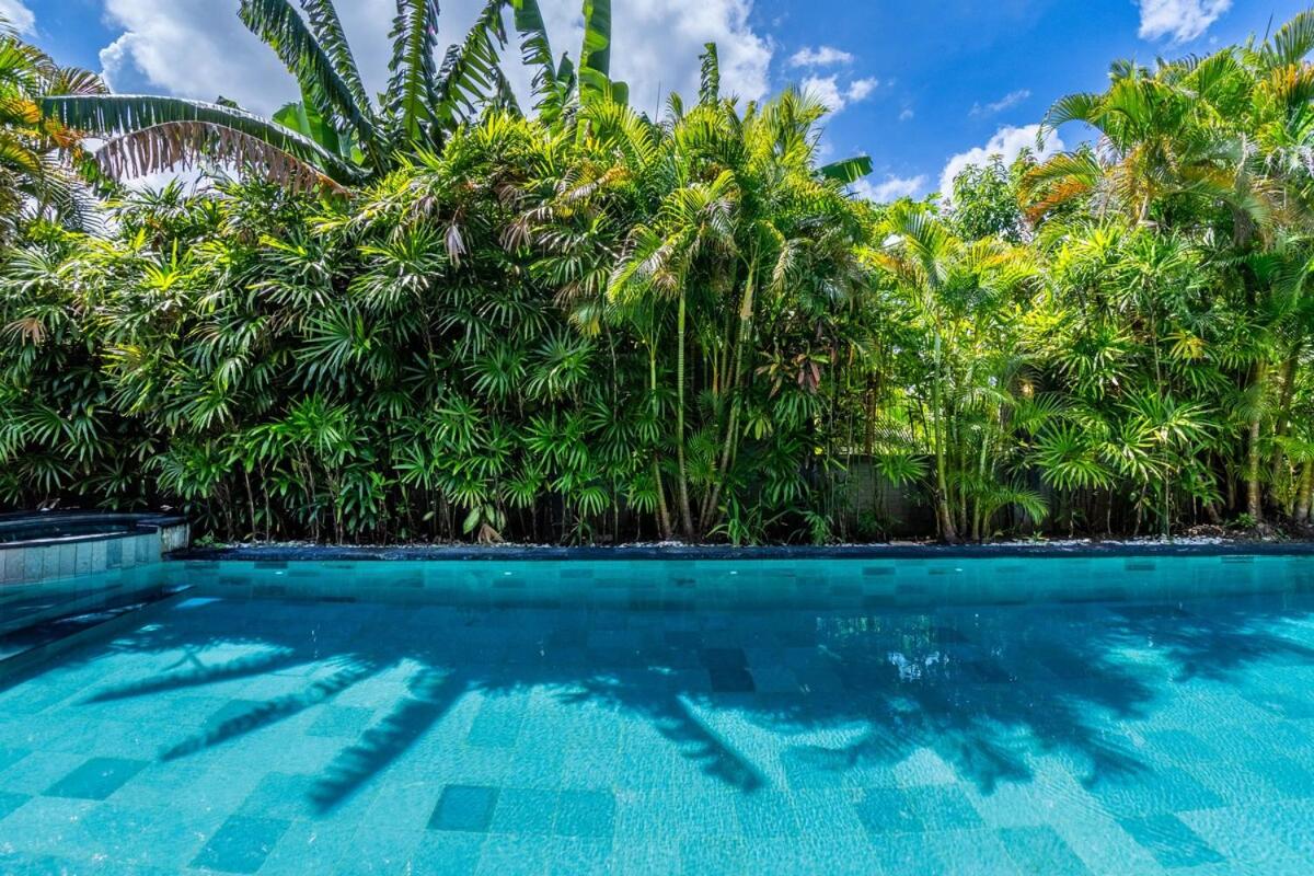 Massive 3BR Luxury Pool Mansion in Perrerenan