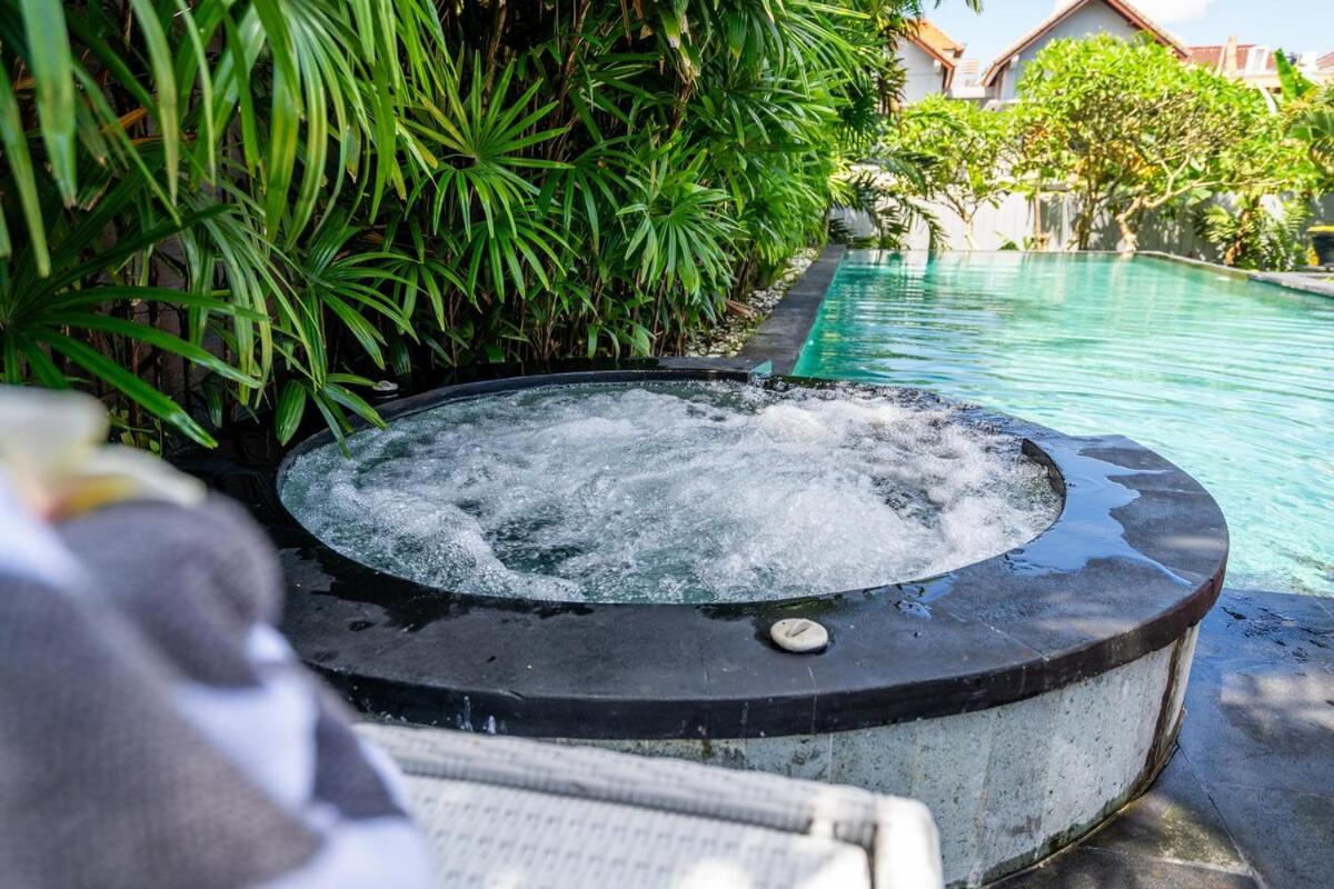 Massive 3BR Luxury Pool Mansion in Perrerenan