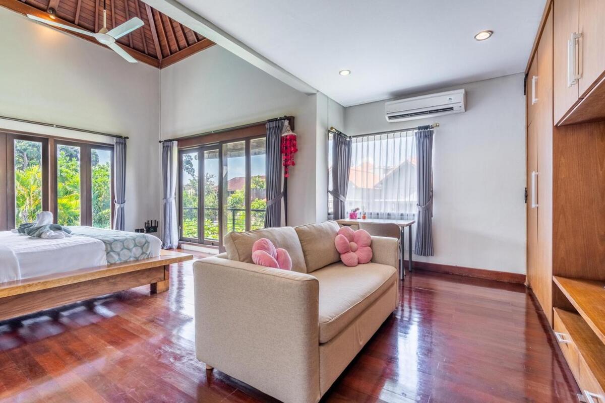Massive 3BR Luxury Pool Mansion in Perrerenan