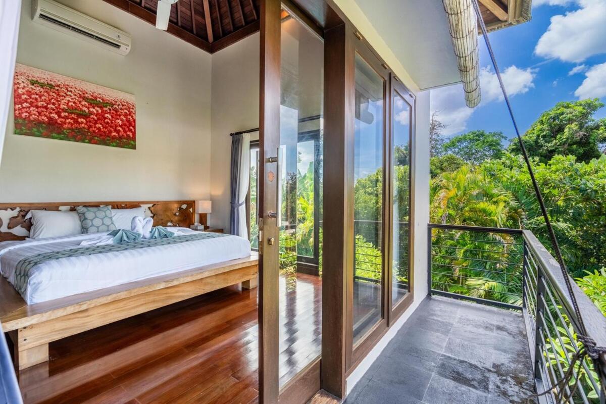 Massive 3BR Luxury Pool Mansion in Perrerenan