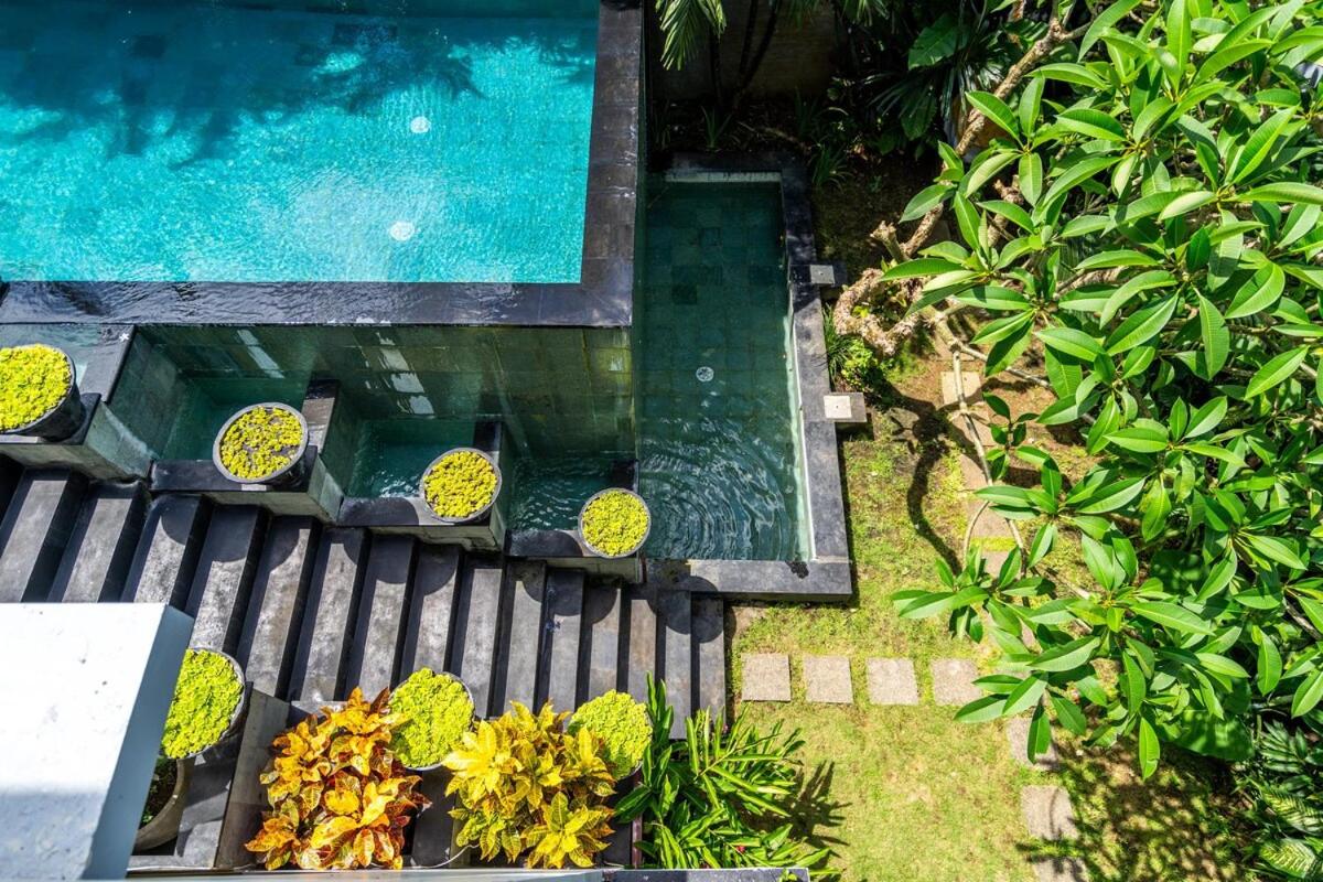 Massive 3BR Luxury Pool Mansion in Perrerenan