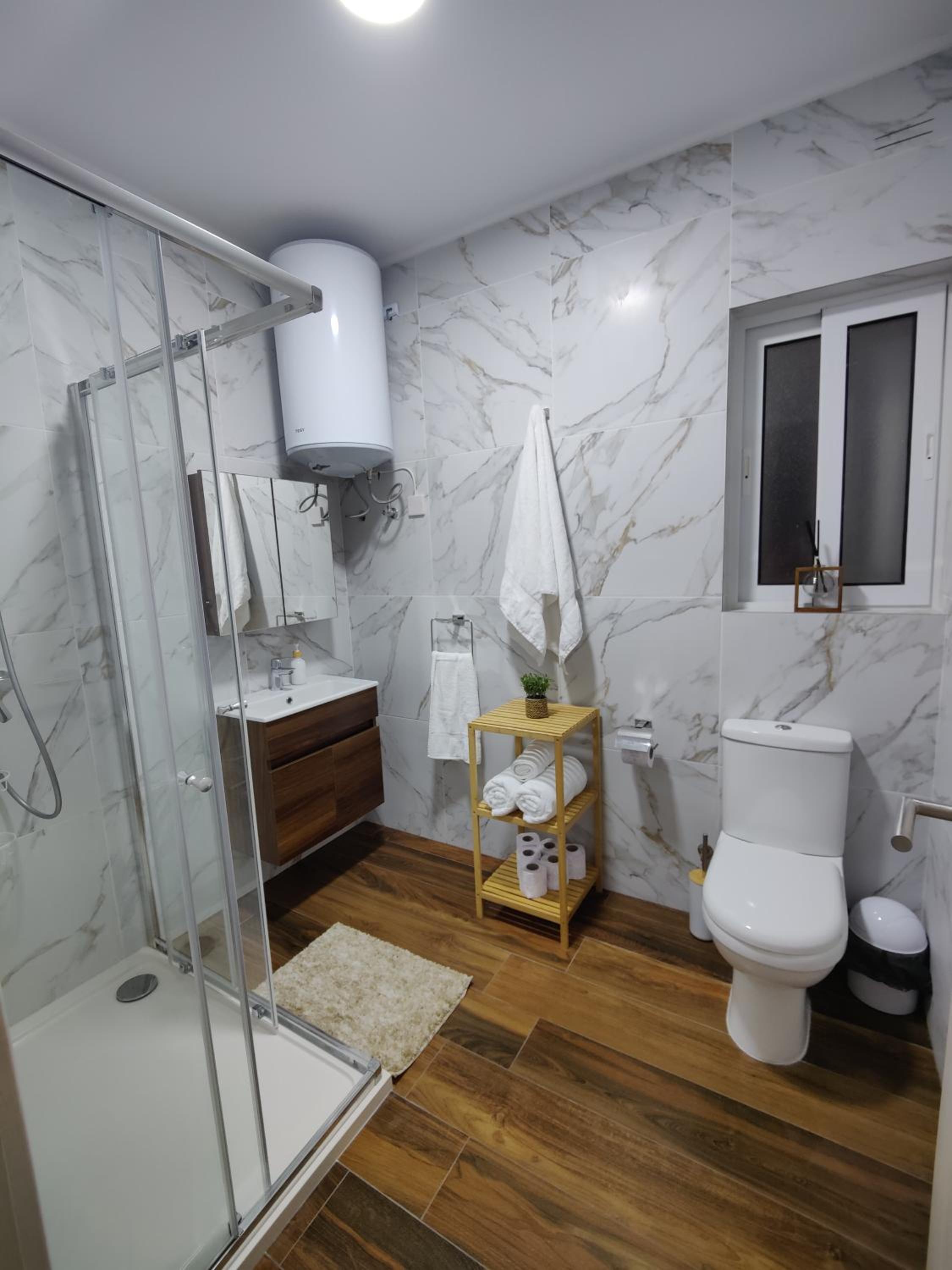 Marsaxlokk 2BR Apartment - Quiet Coastal Escape