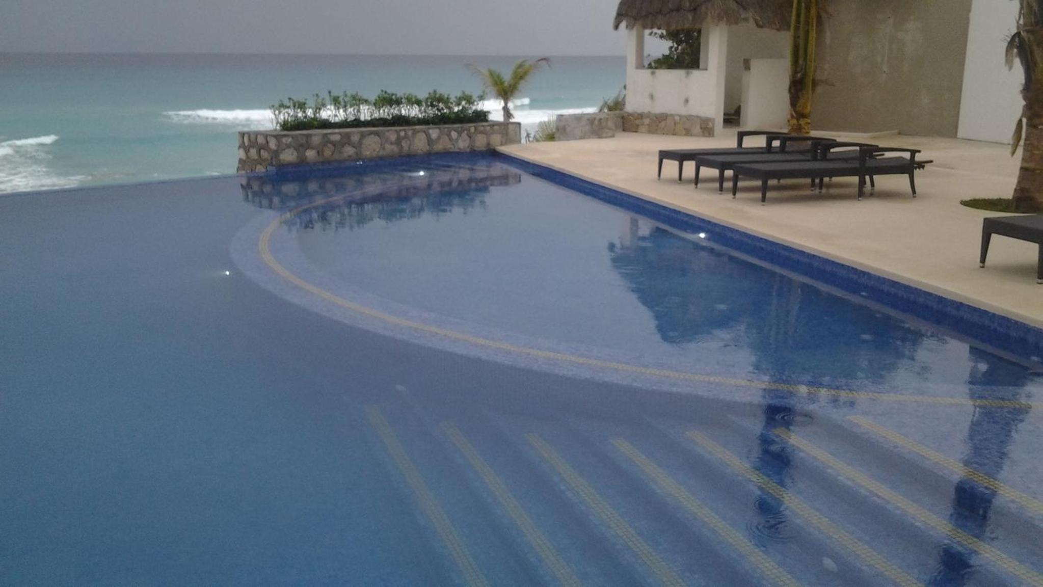 GIRASOL CONDO CANCUN BEAcH