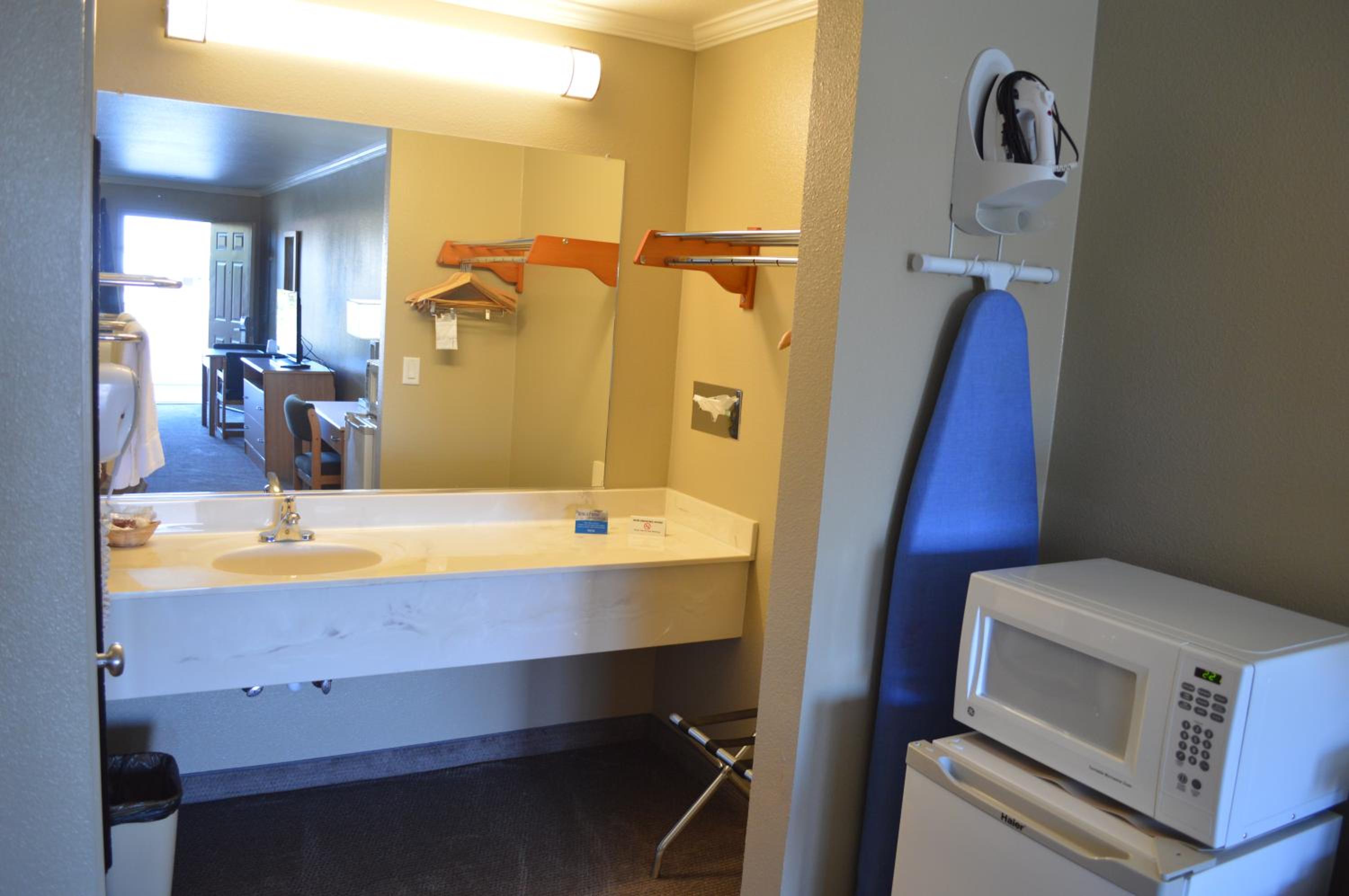 Budget Inn, photo 28