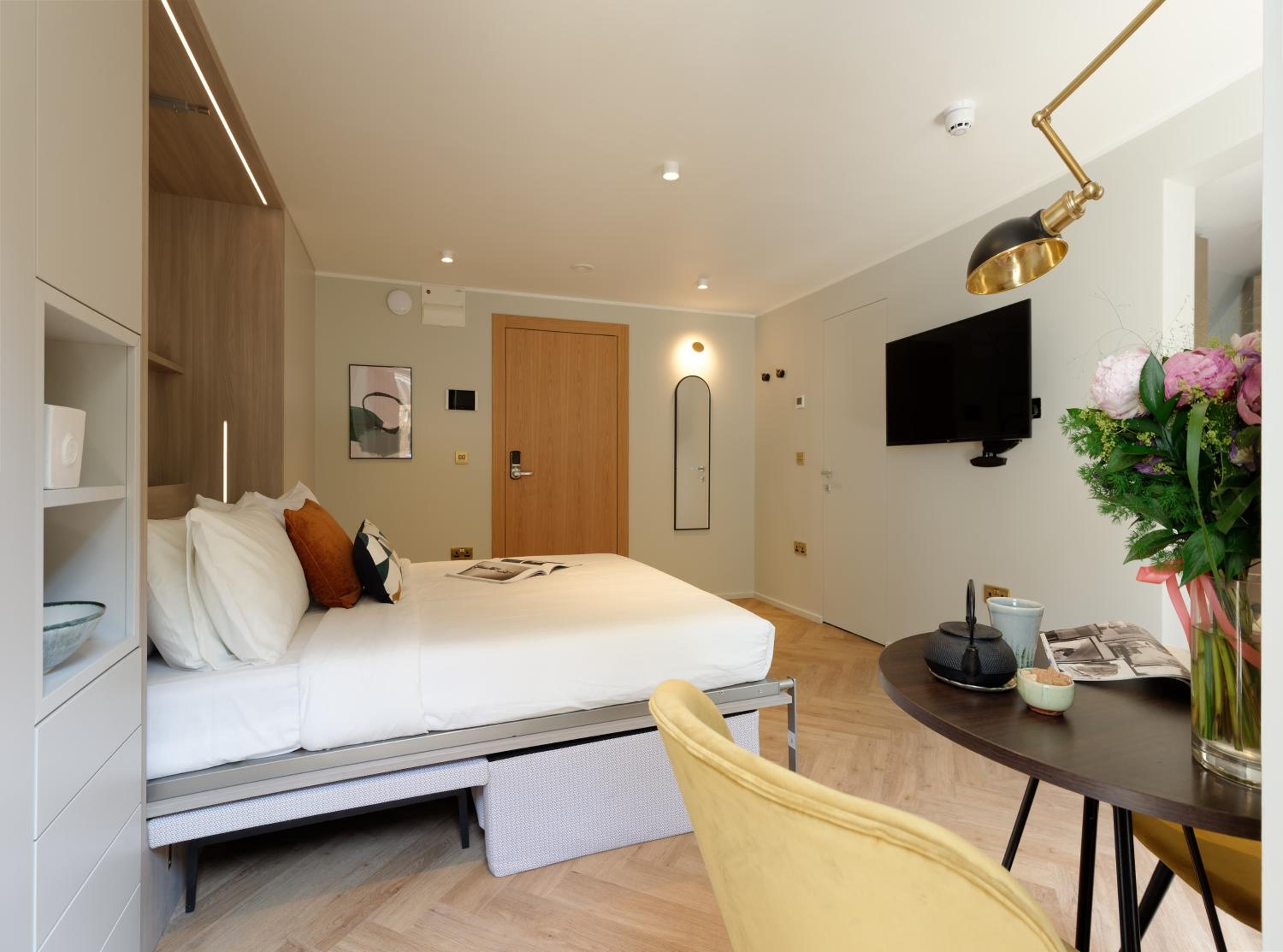 South Kensington Studios by D'Montrio