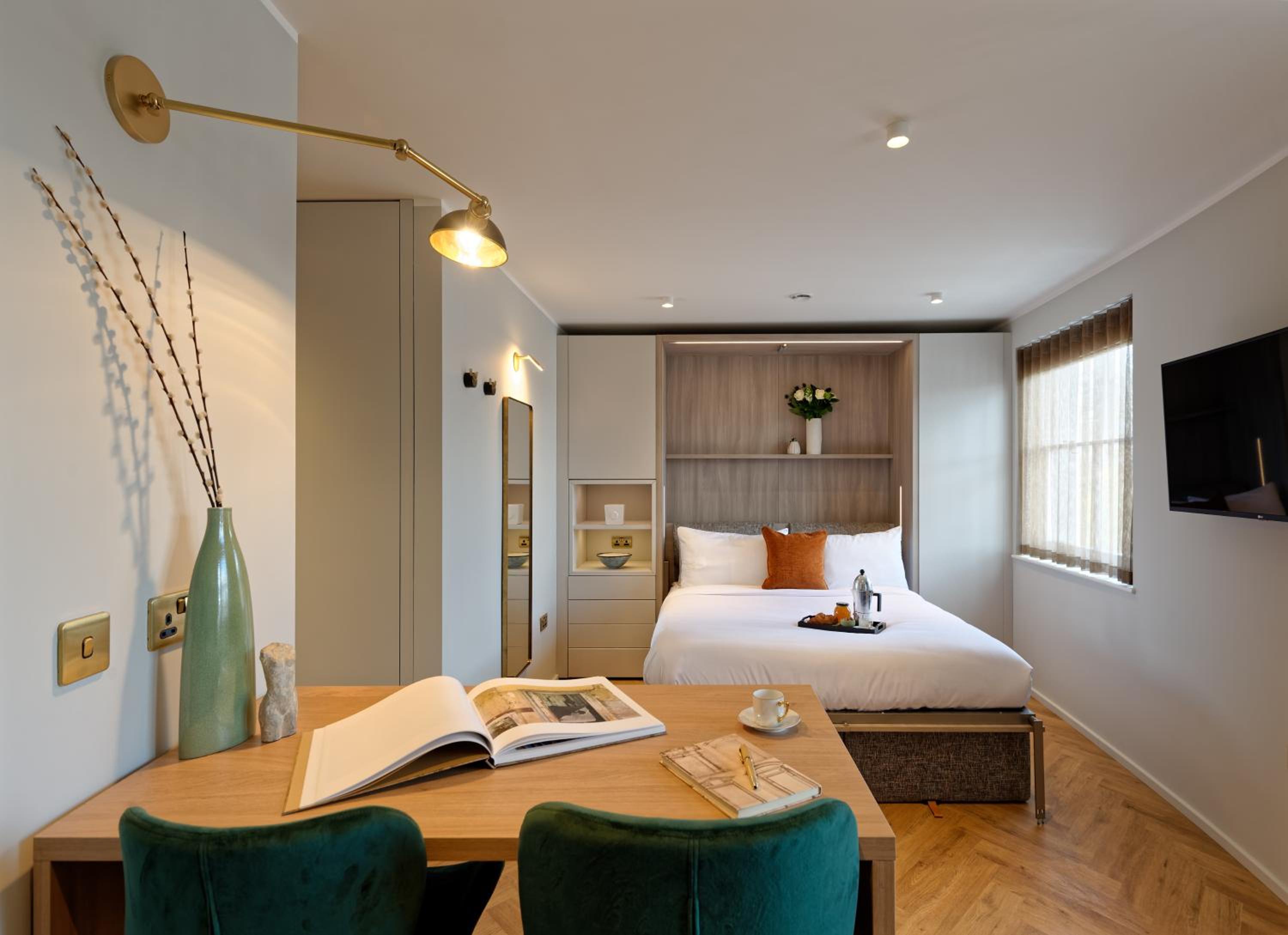 South Kensington Studios by D'Montrio