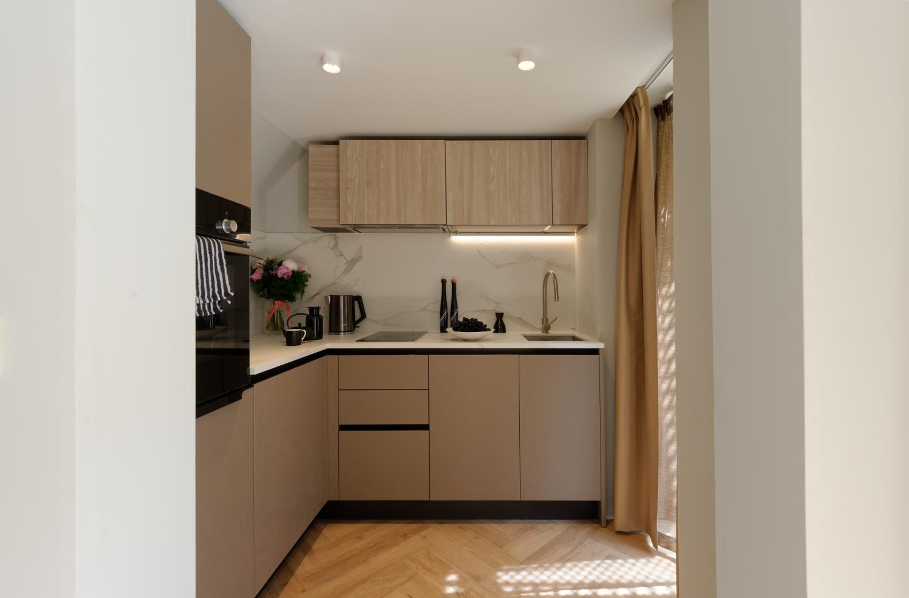 South Kensington Studios by D'Montrio