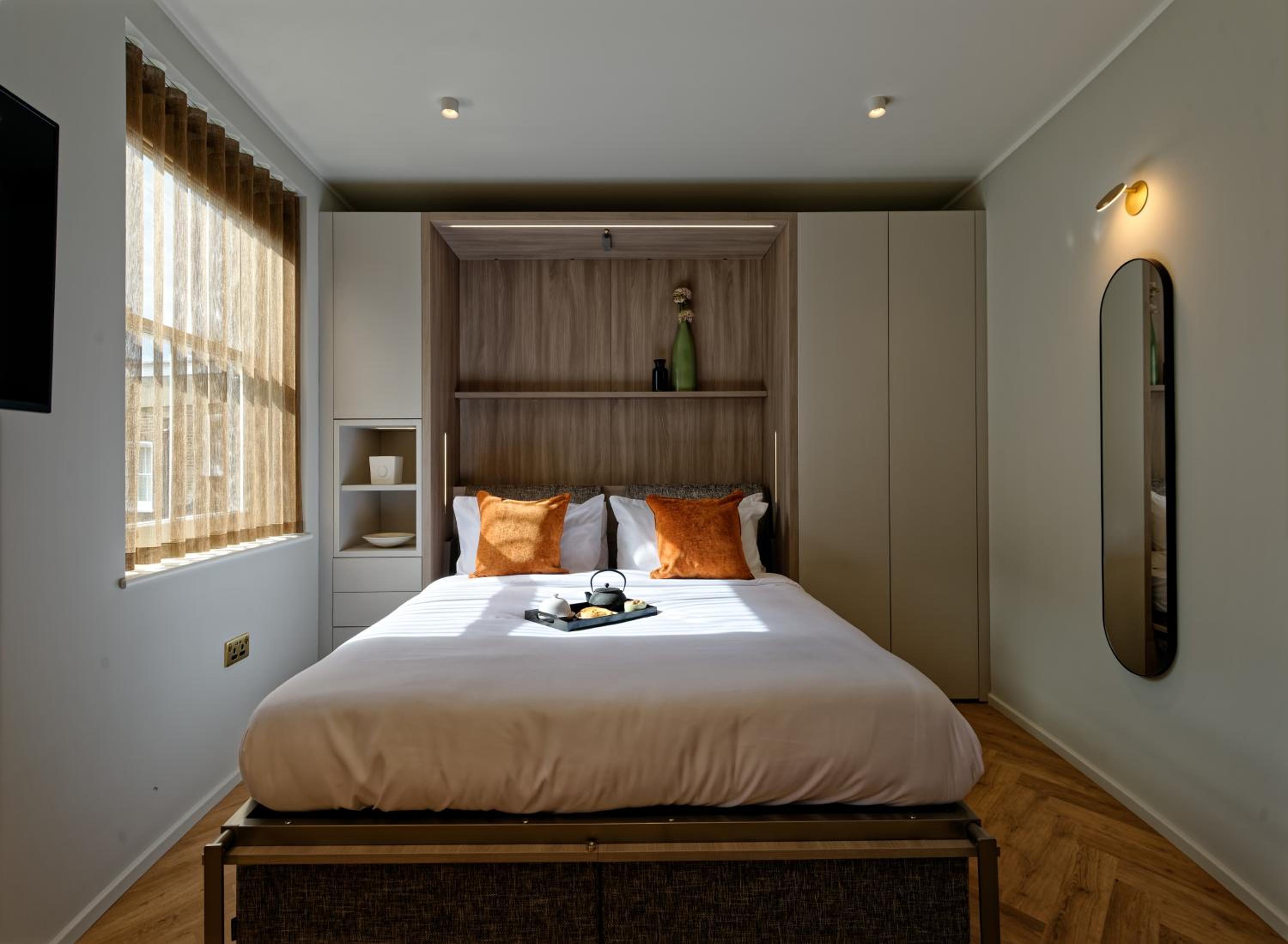 South Kensington Studios by D'Montrio