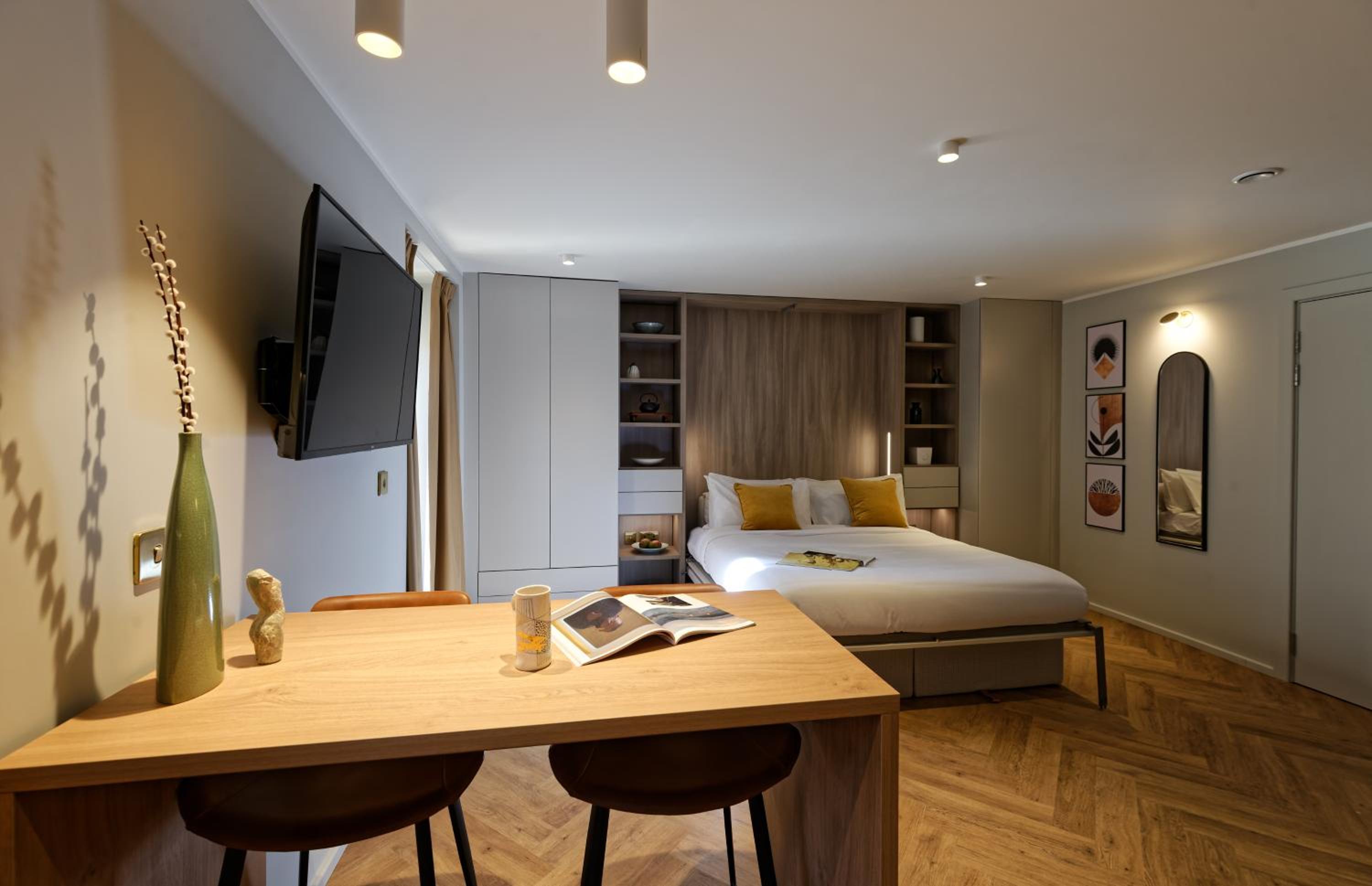 South Kensington Studios by D'Montrio