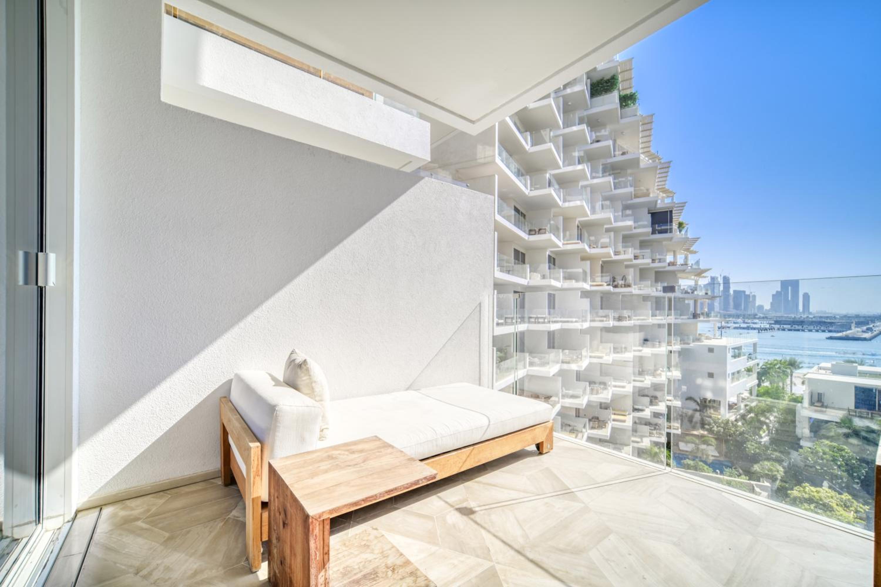 FIVE Palm Jumeirah Residences - Mint Stay