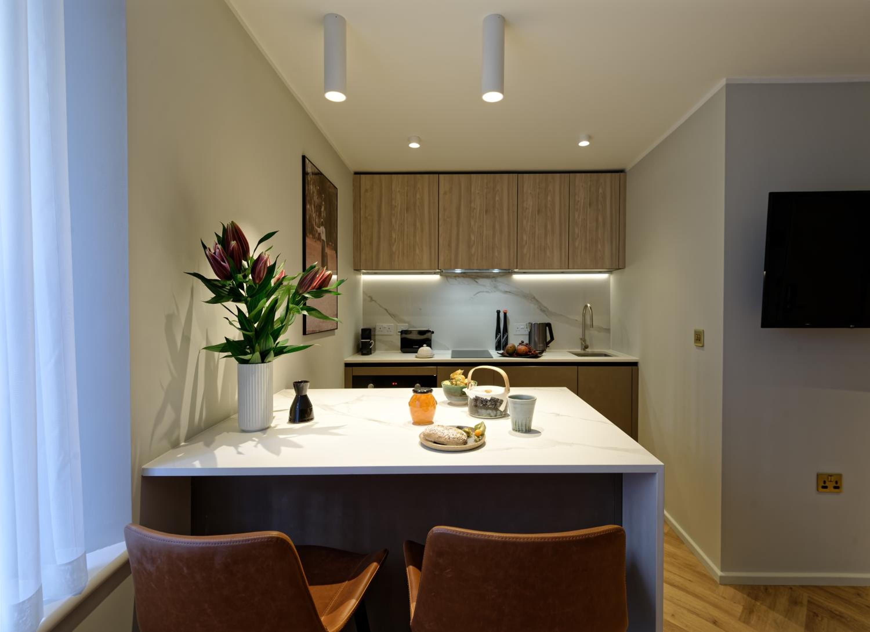 South Kensington Studios by D'Montrio