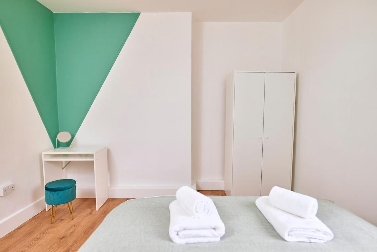 Elegant 3-Bed flat in Bayswater!
