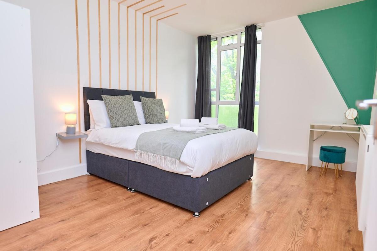 Elegant 3-Bed flat in Bayswater!