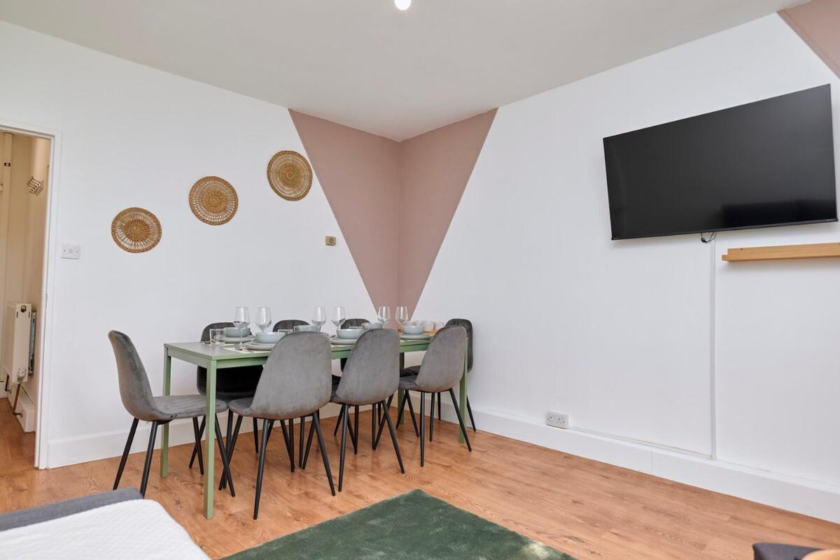 Elegant 3-Bed flat in Bayswater!