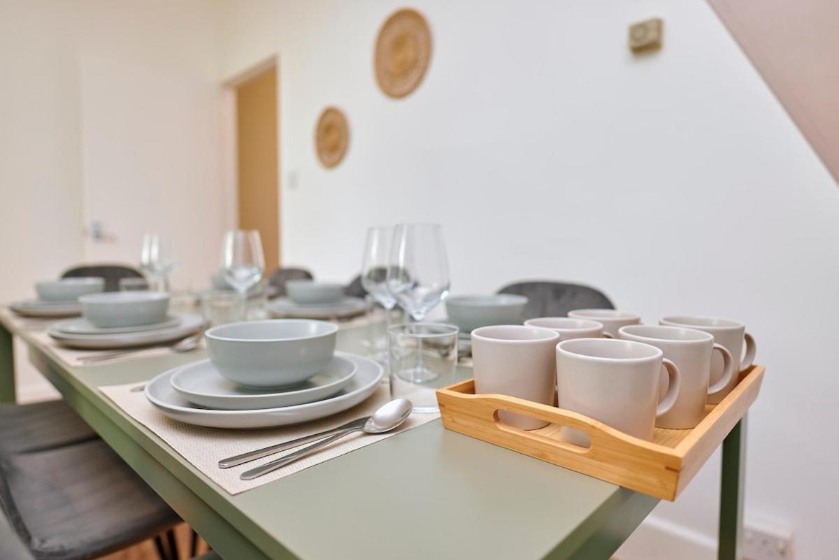 Elegant 3-Bed flat in Bayswater!