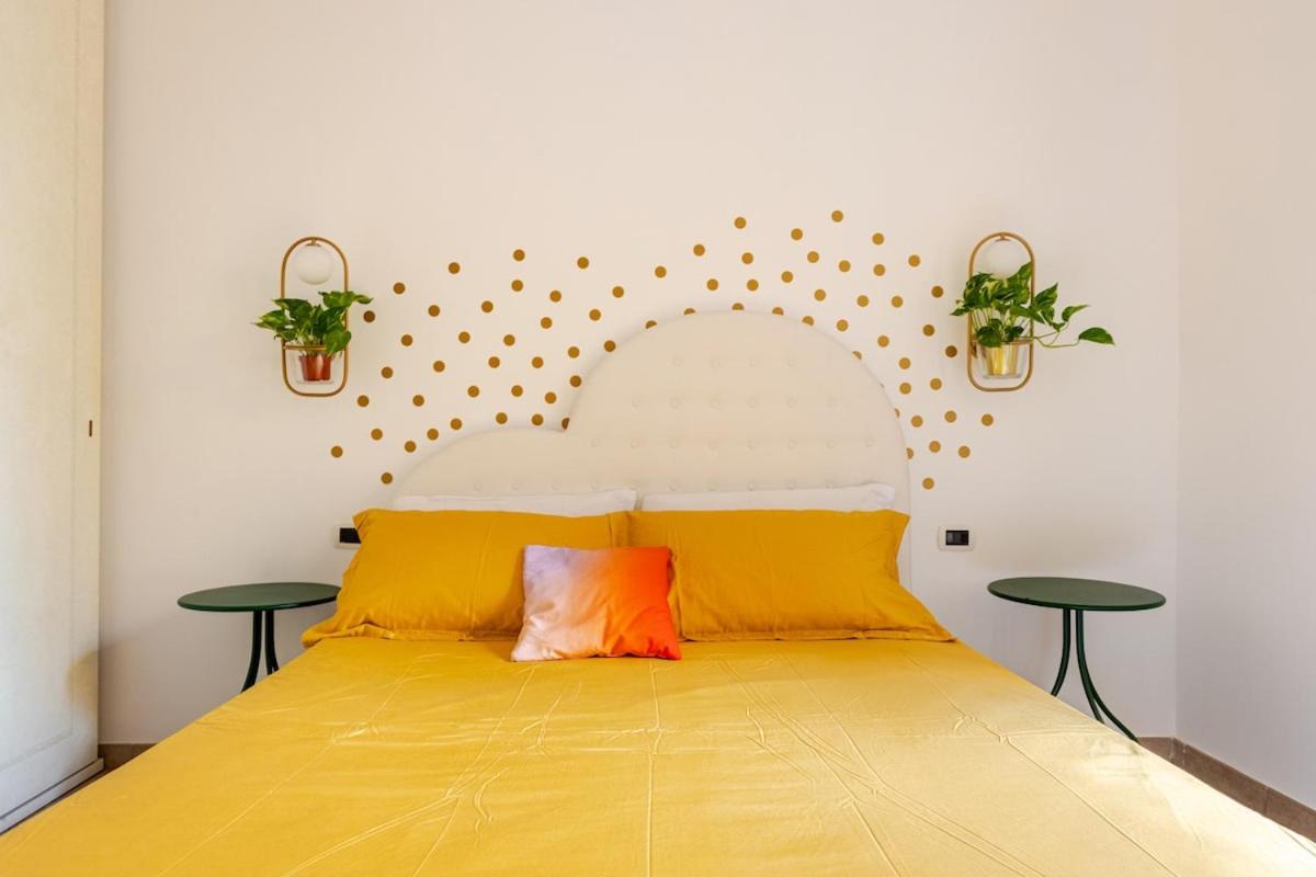 Funky 3BR Flat, Scenic Tram to Colosseum 7 Stops