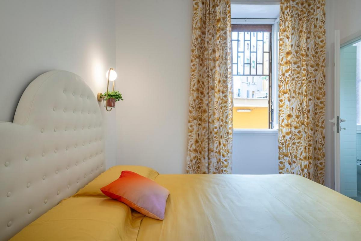 Funky 3BR Flat, Scenic Tram to Colosseum 7 Stops