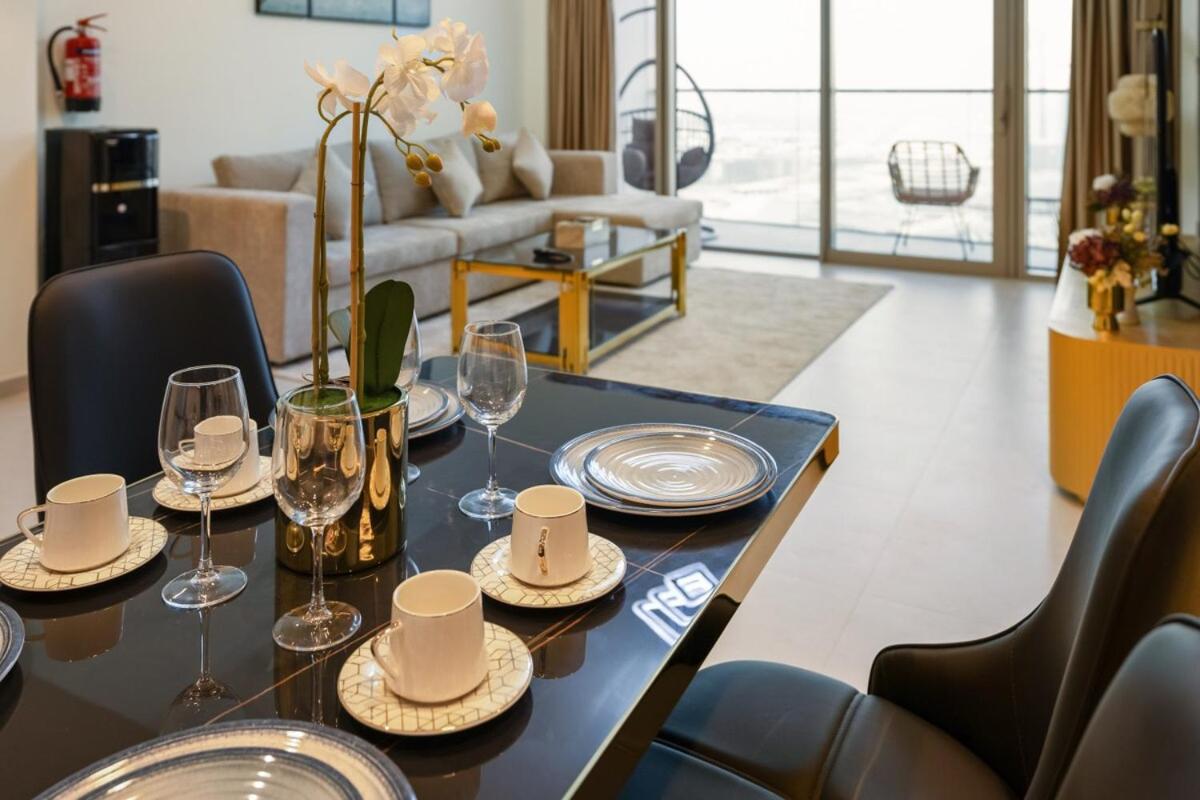 Grande 2BR Apartment with Burj Khalifa & Fountain Views