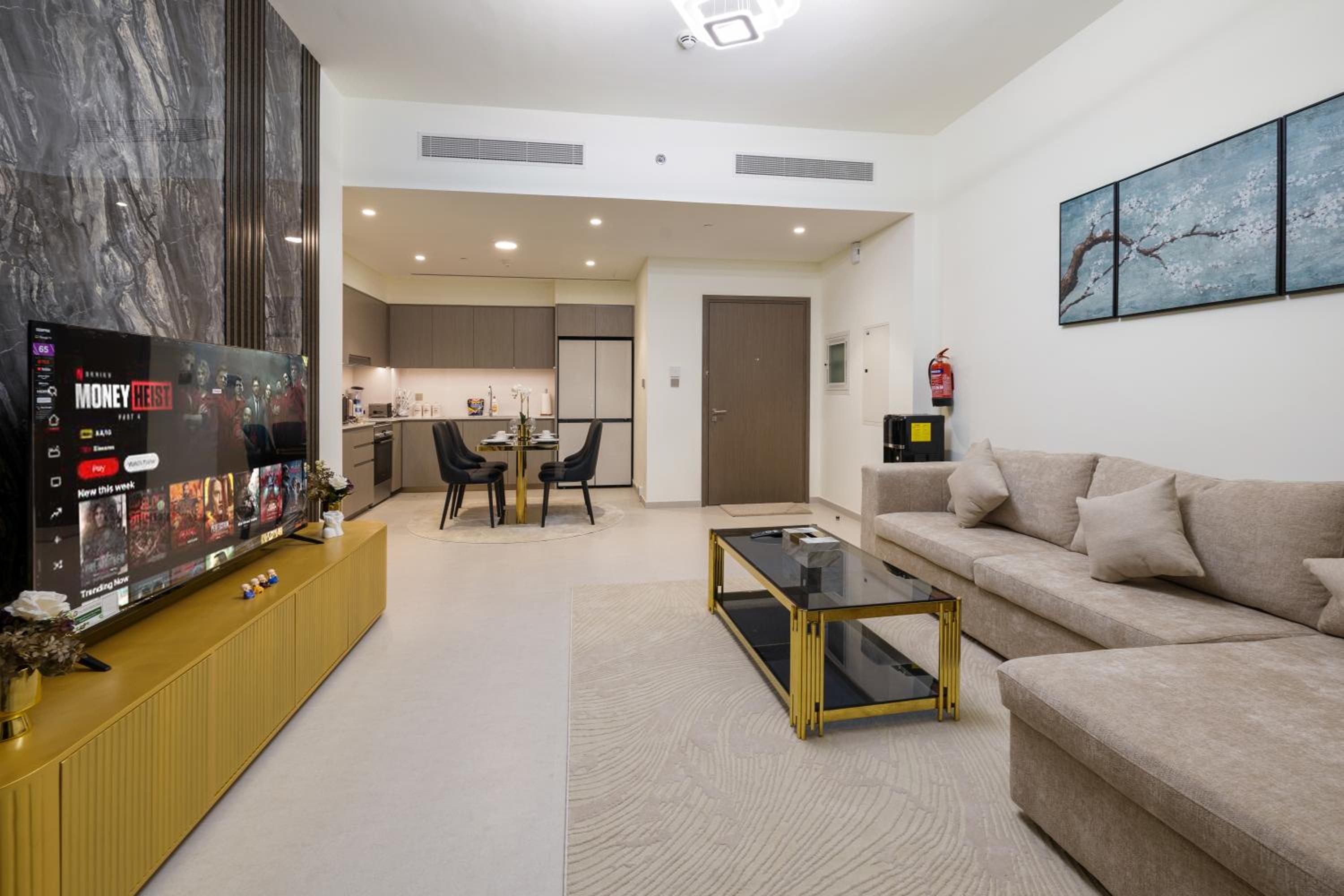 Grande 2BR Apartment with Burj Khalifa & Fountain Views