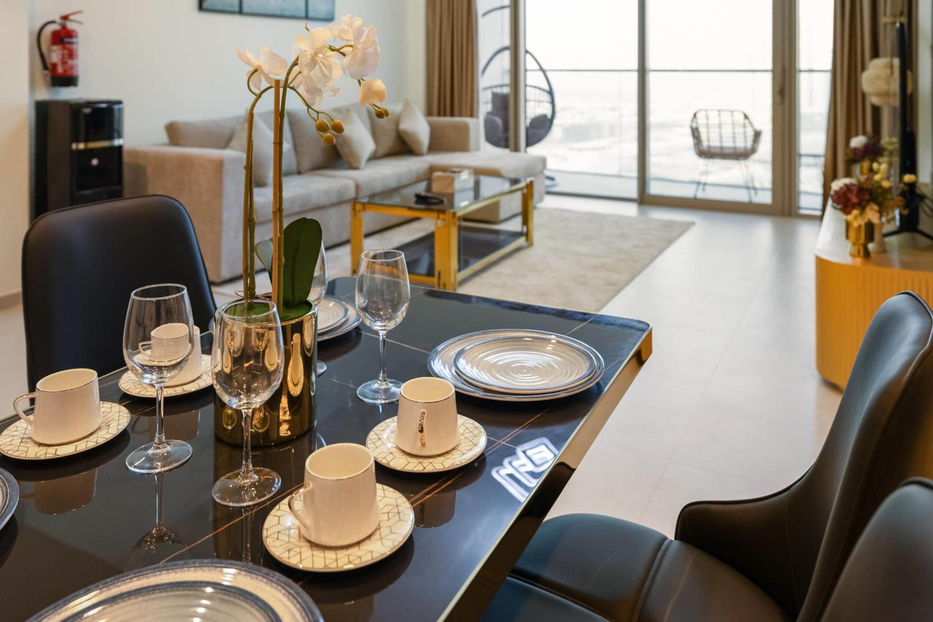 Grande 2BR Apartment with Burj Khalifa & Fountain Views