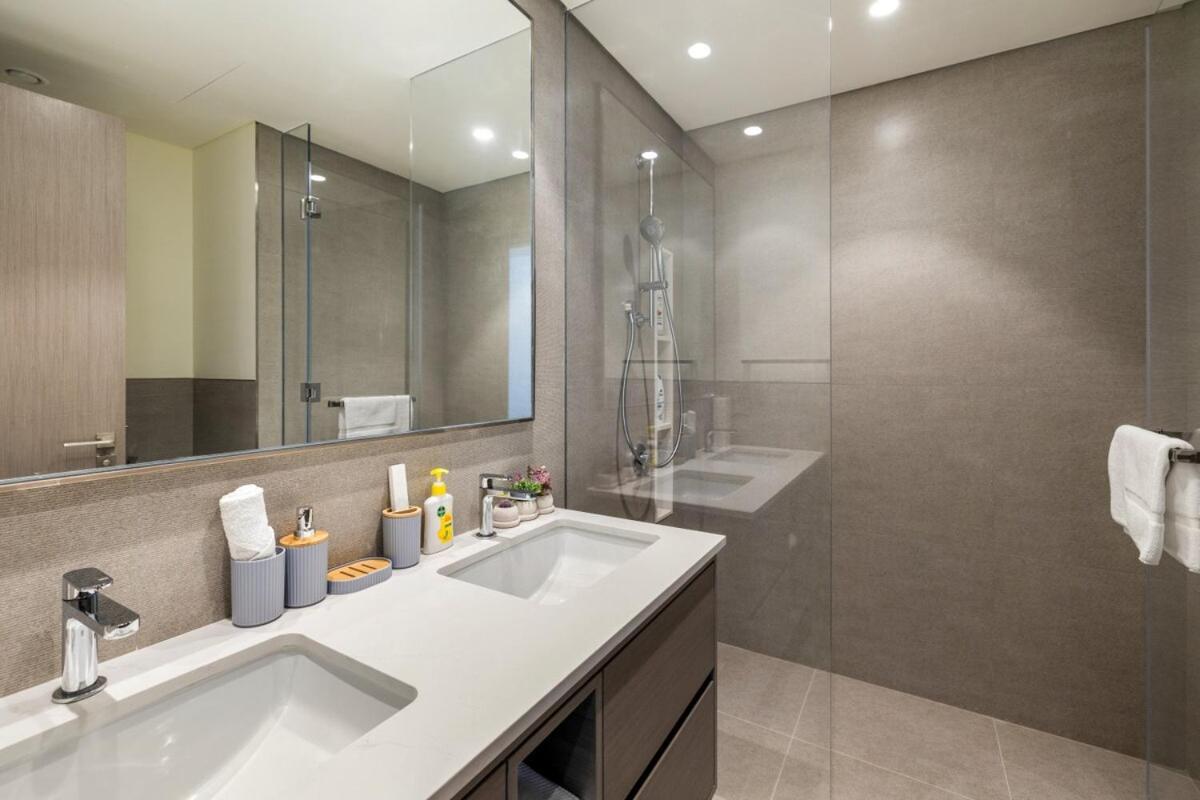Grande 2BR Apartment with Burj Khalifa & Fountain Views