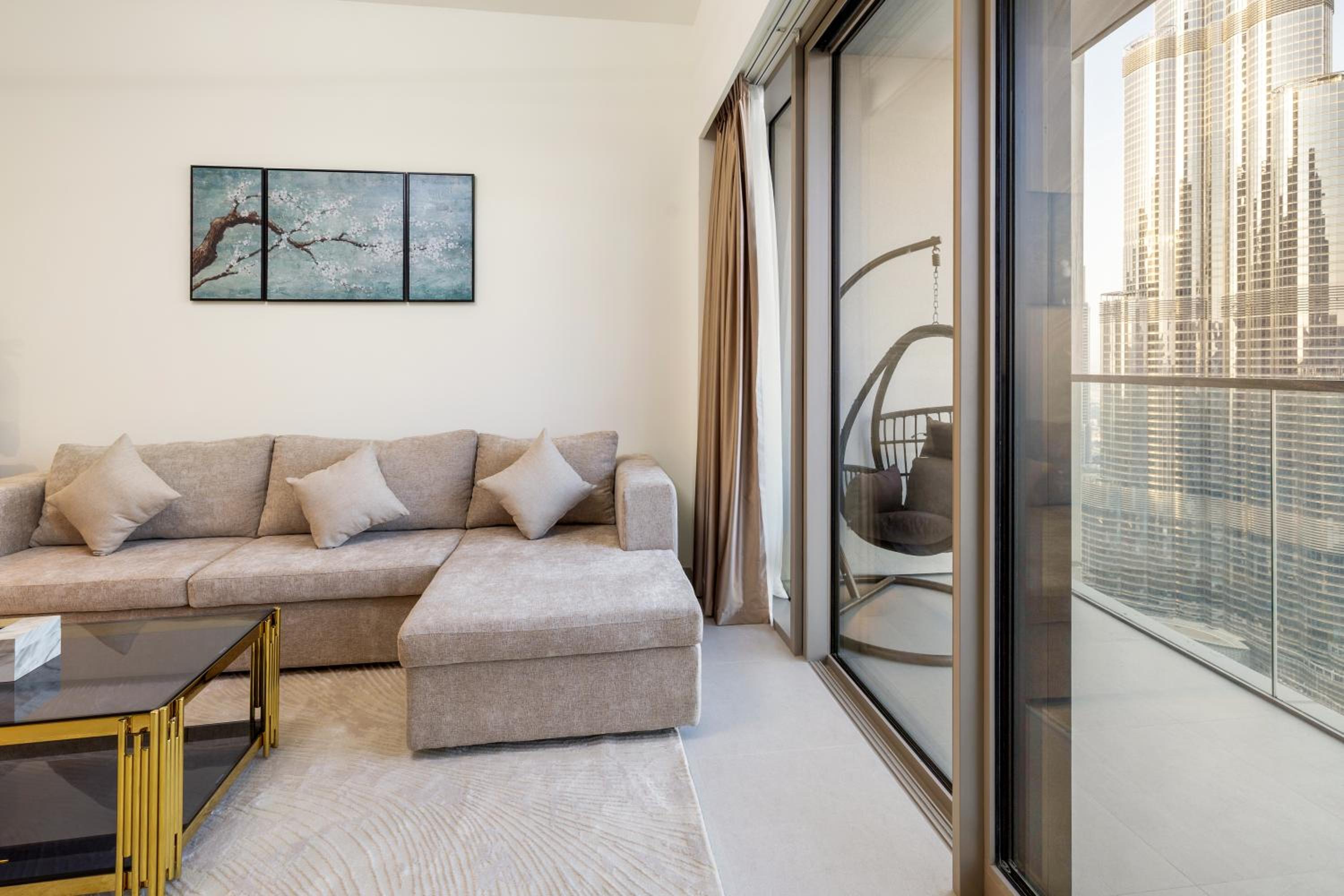 Grande 2BR Apartment with Burj Khalifa & Fountain Views