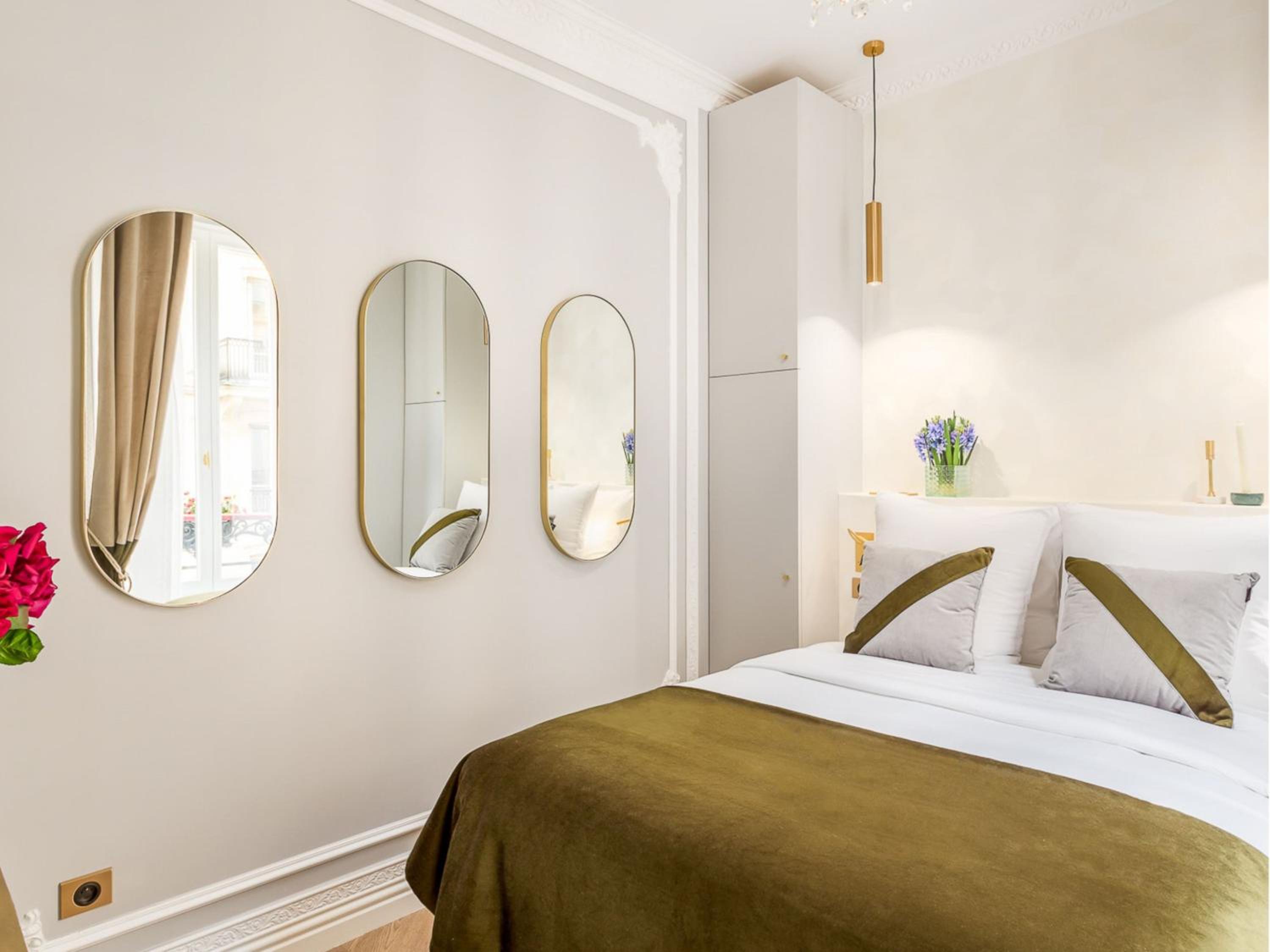 Merveil - Signature Suite - Louvre - Victoria