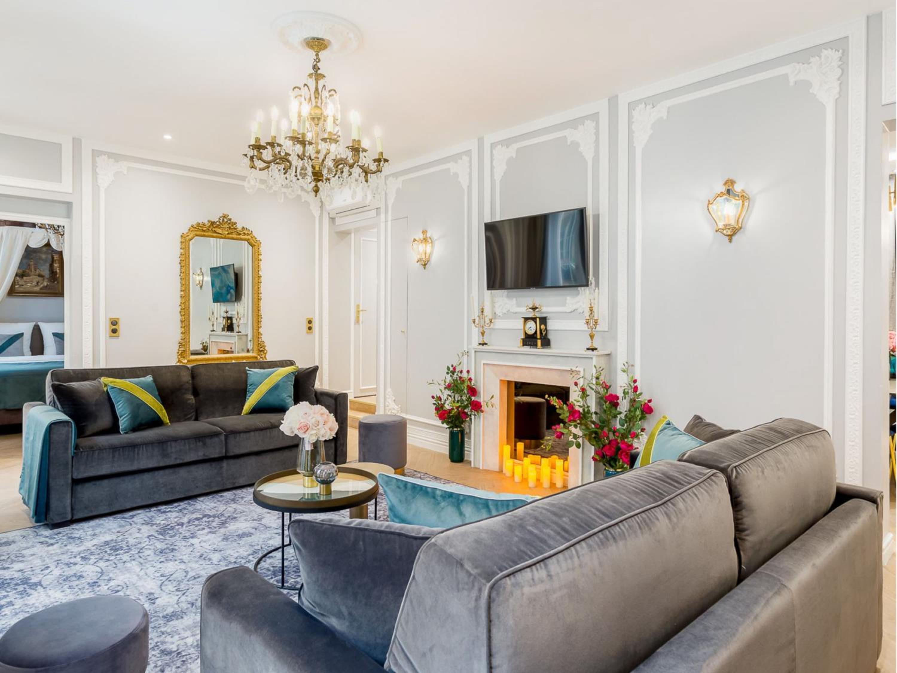 Merveil - Signature Suite - Louvre - Victoria