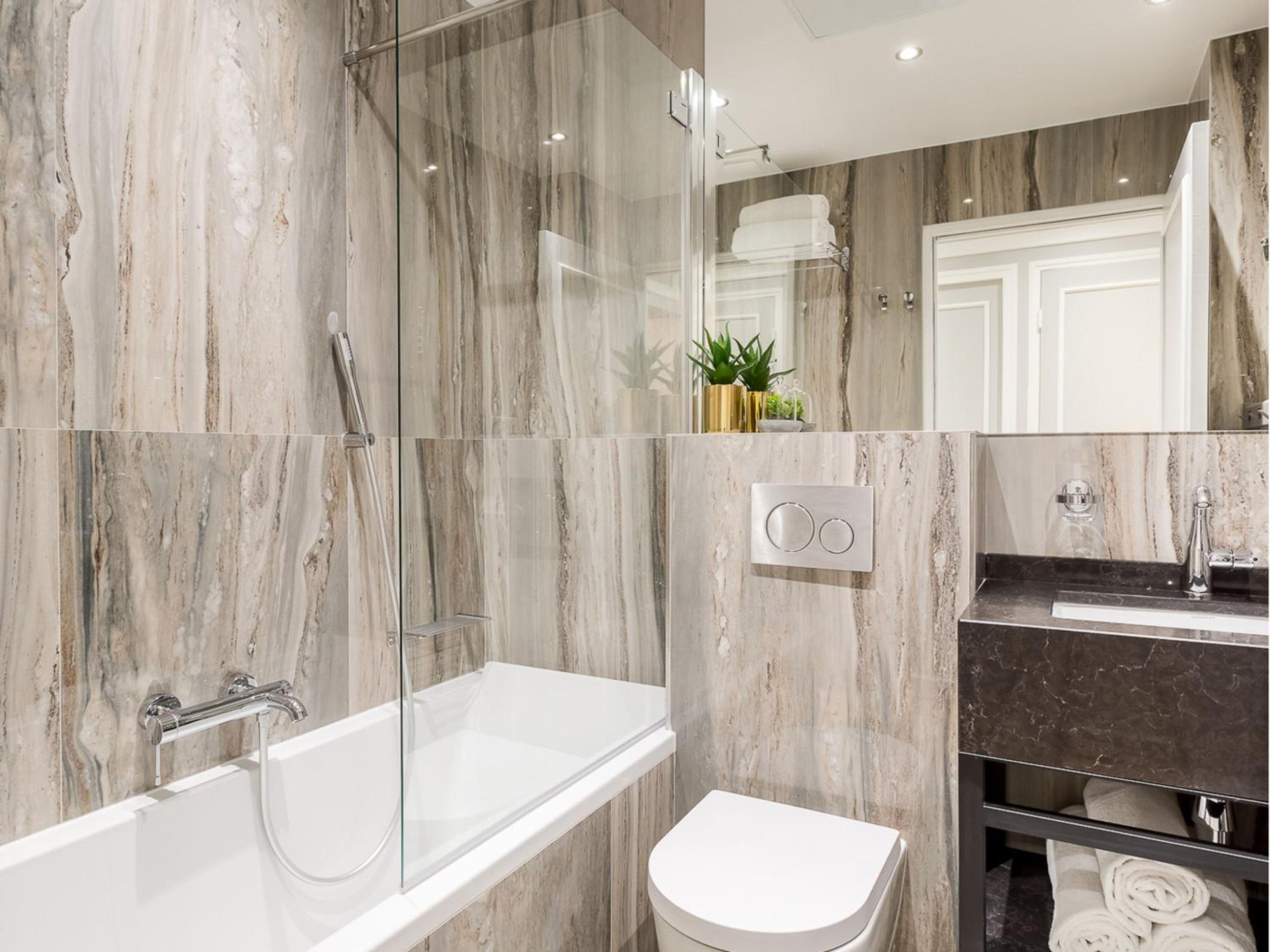 Merveil - Signature Suite - Louvre - Victoria
