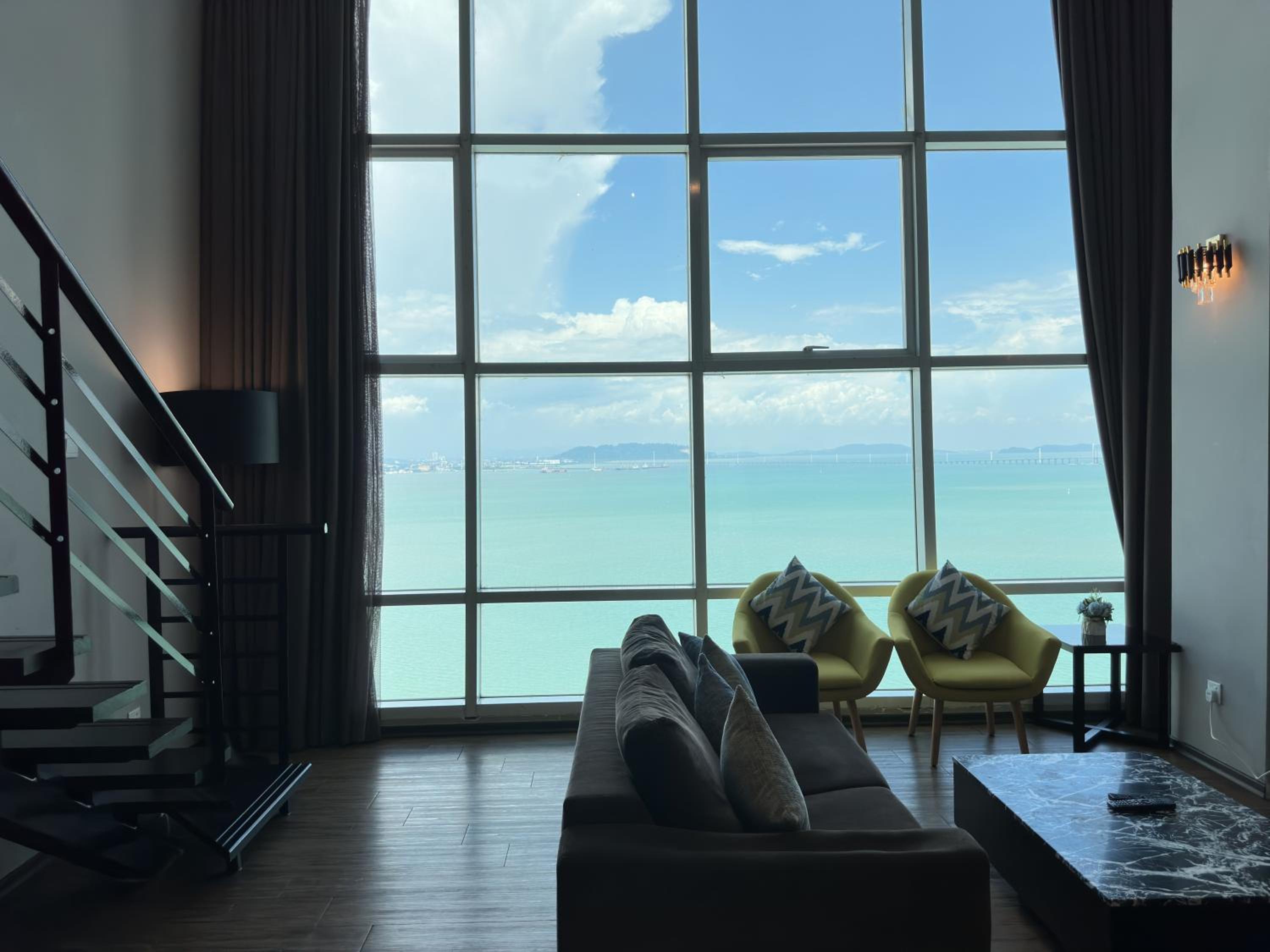 Seaview 2BR Duplex at Maritime Georgetown with Pool & Gym 73A