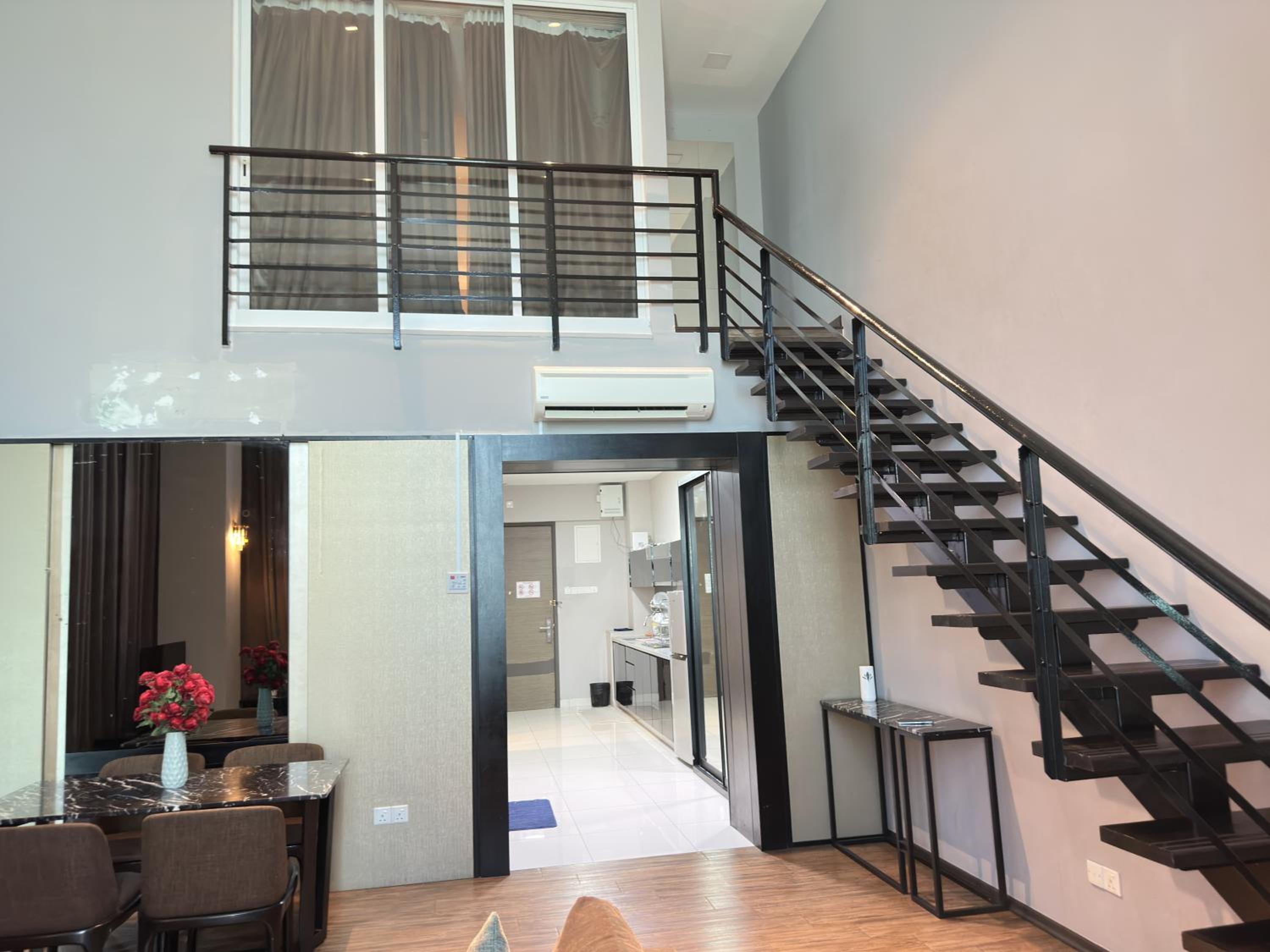 Seaview 2BR Duplex at Maritime Georgetown with Pool & Gym 73A