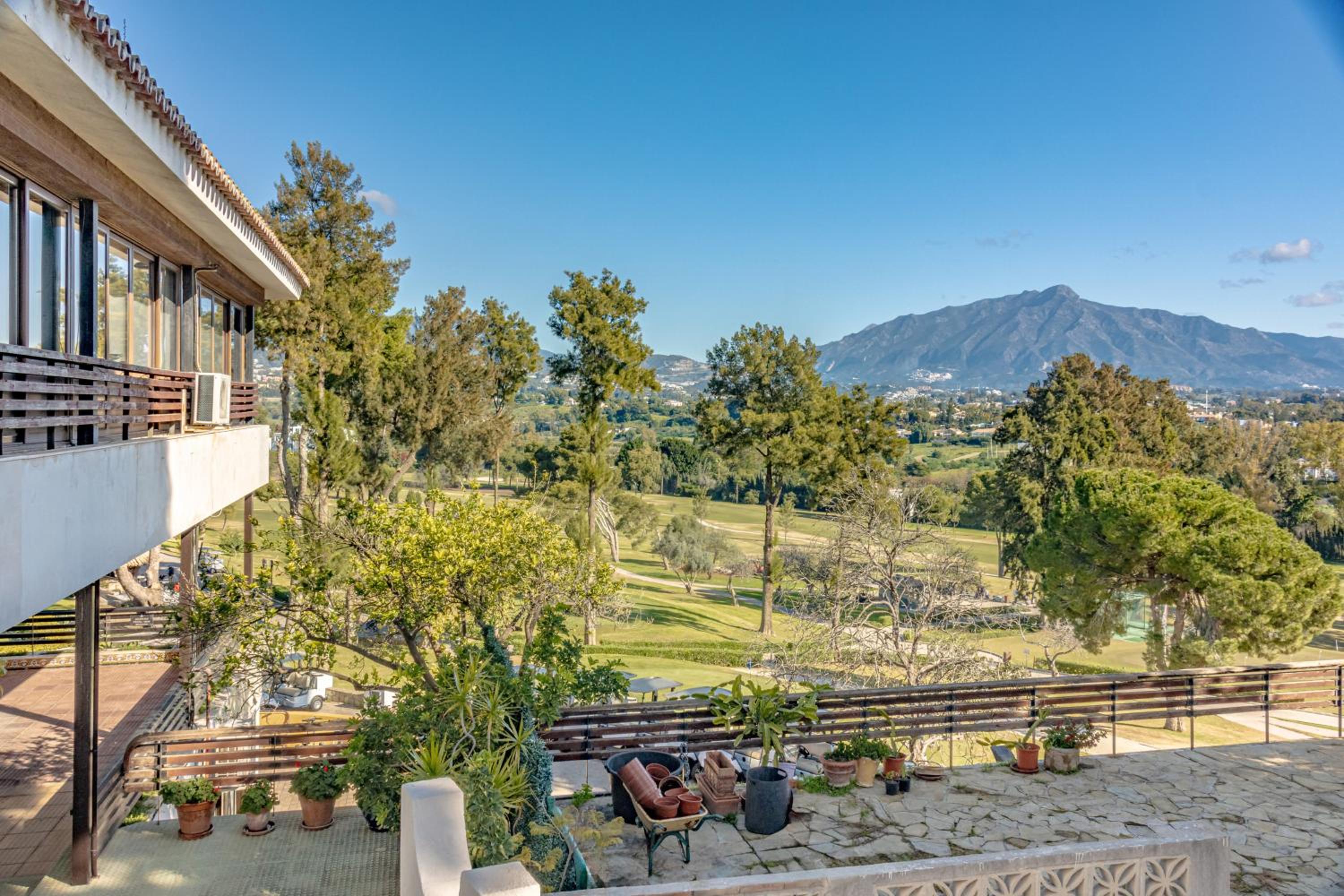Aguamarina Golf Pool near Marbella