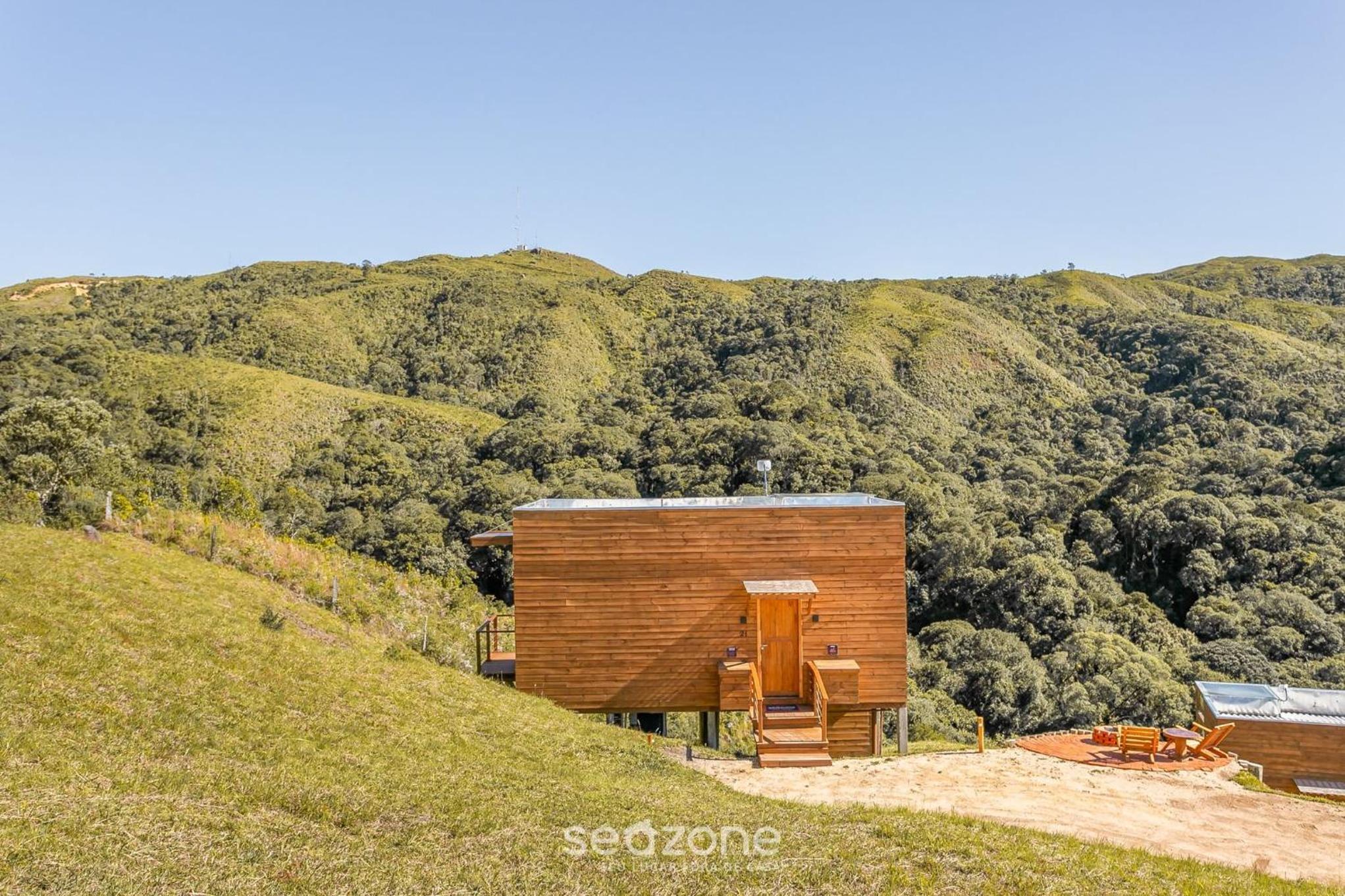 Amazing cabin with mountain view VST021