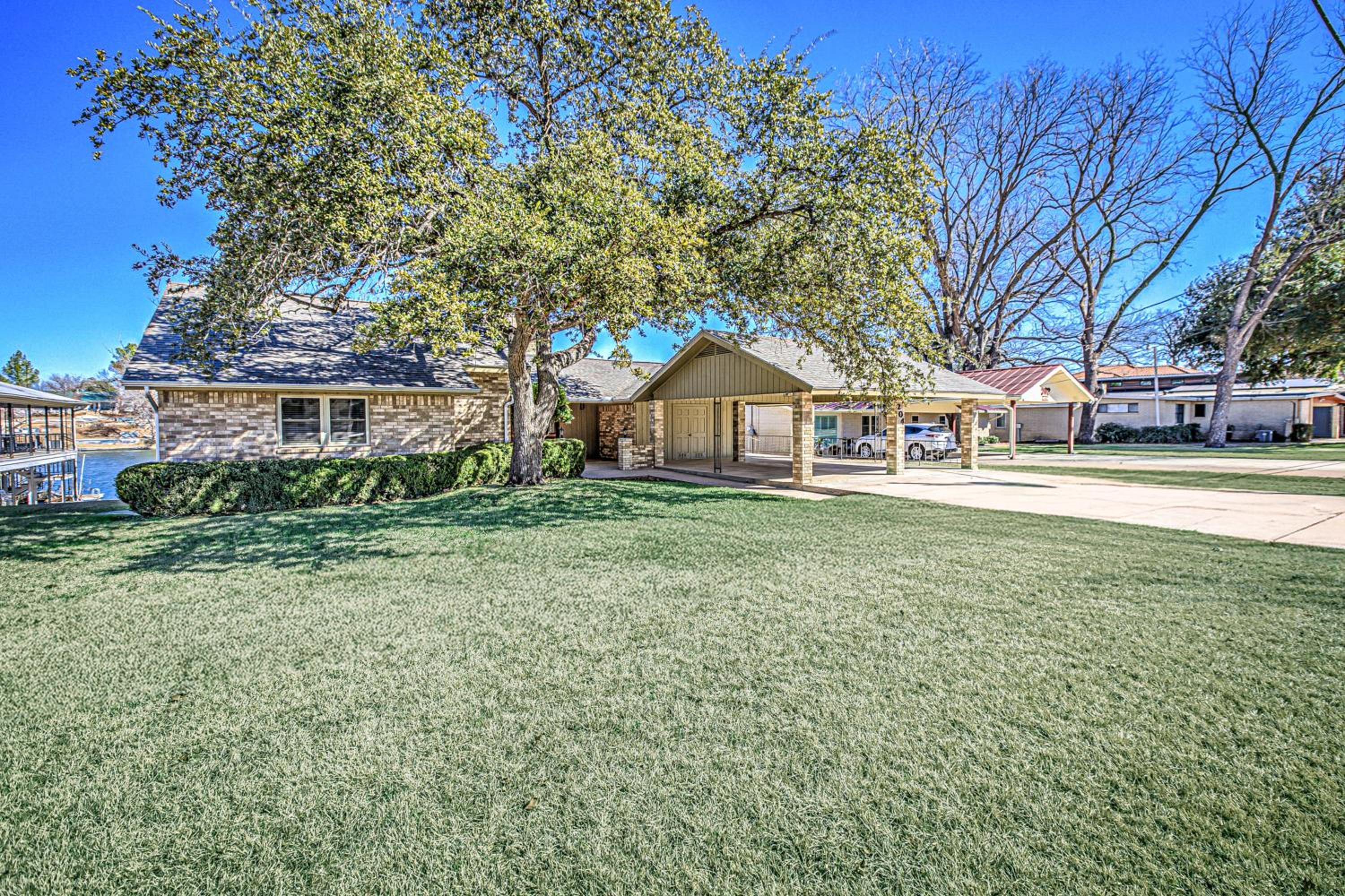 Deep Water Dock and Slip Lake LBJ Getaway