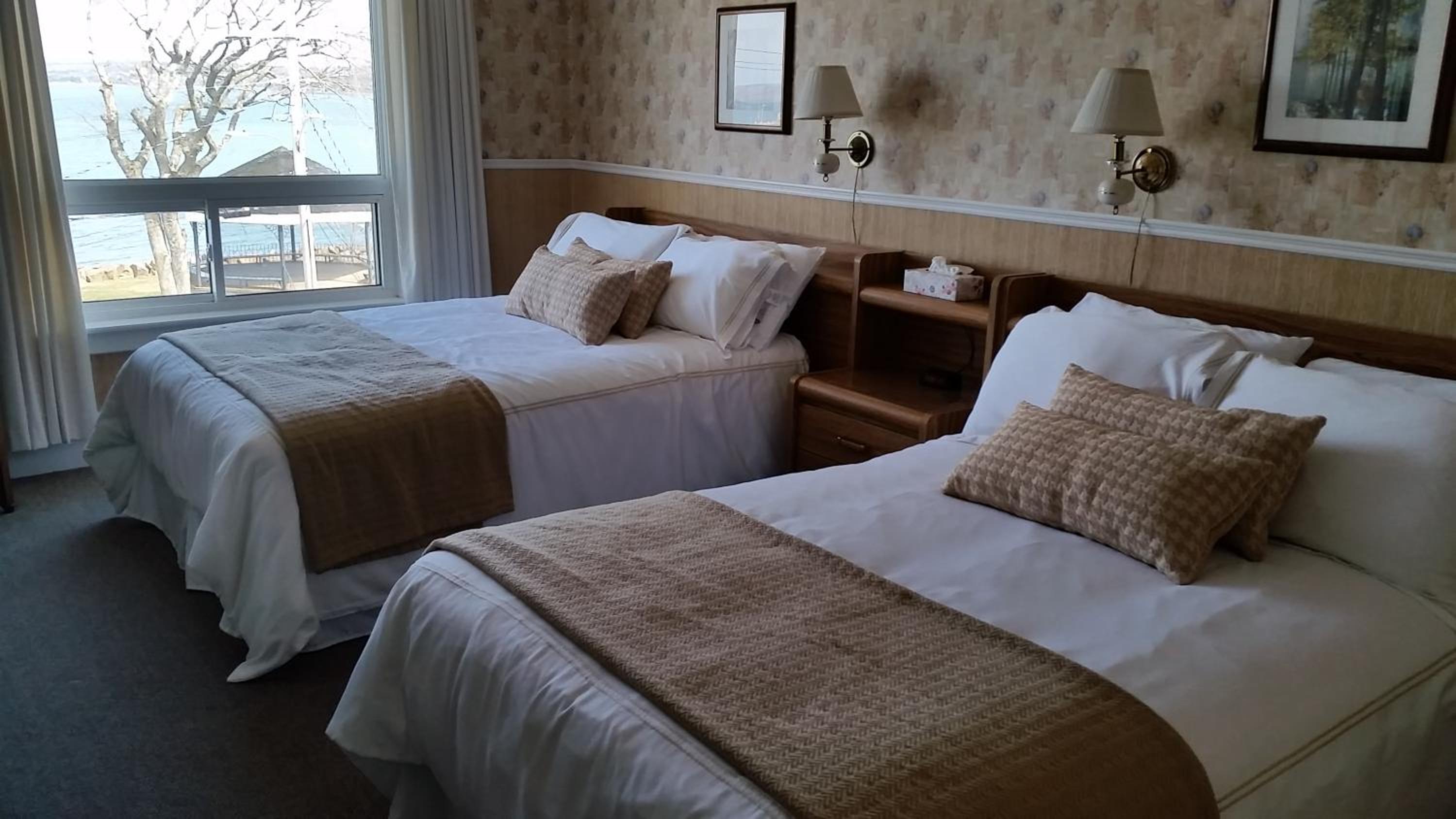 Bayside Inn