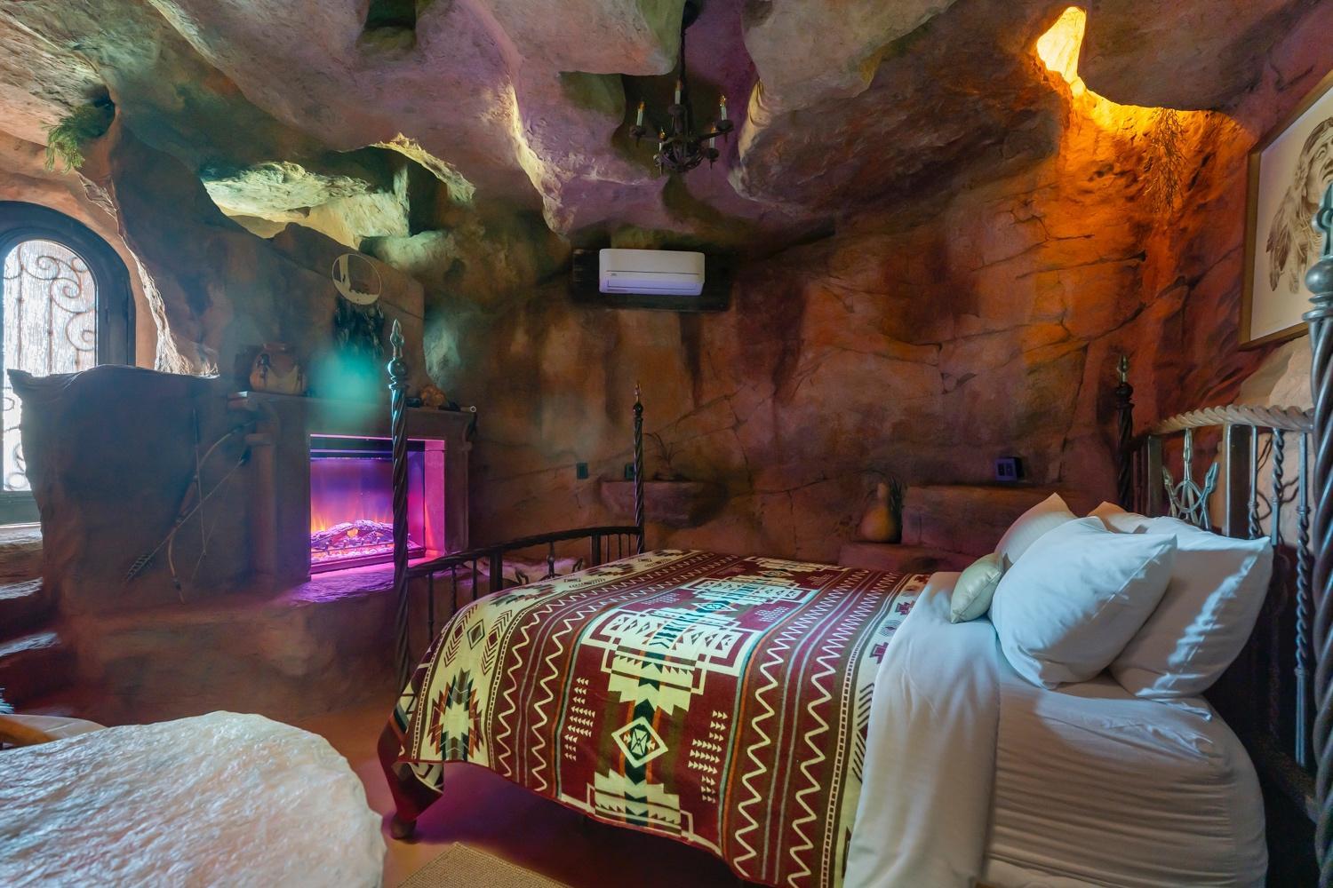 Cave Dwellers- Zions' Only Hand-Sculpted Cave