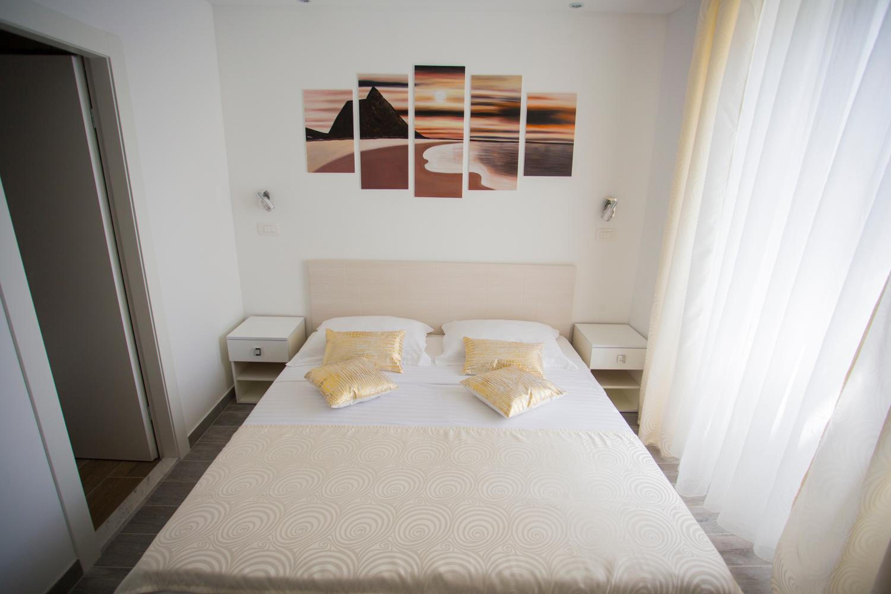 Nirvana rooms Split