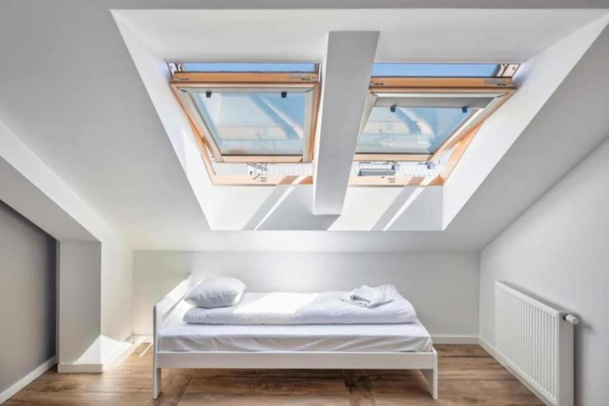 Close-Chic Apartments - Cozy and Bright - Great Location &Swietej Barbary