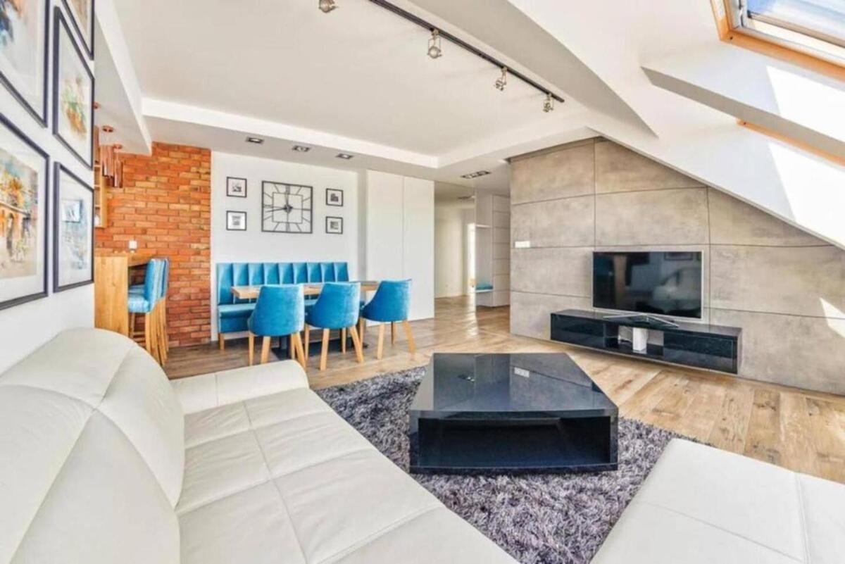 Close-Chic Apartments - Cozy and Bright - Great Location &Swietej Barbary