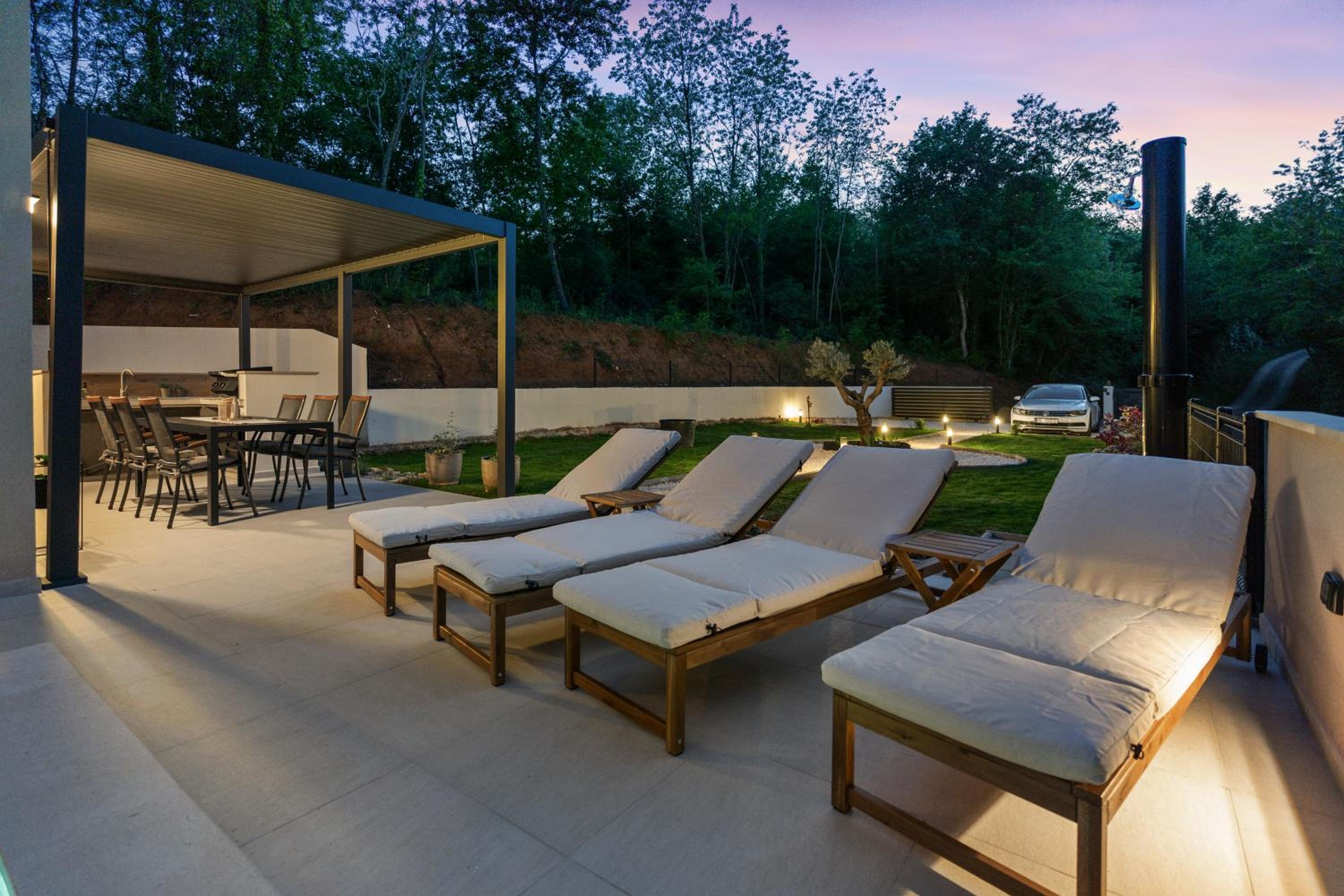 Charming Villa Harmonia with Heated pool and Indoor Jacuzzi surrounded by nature
