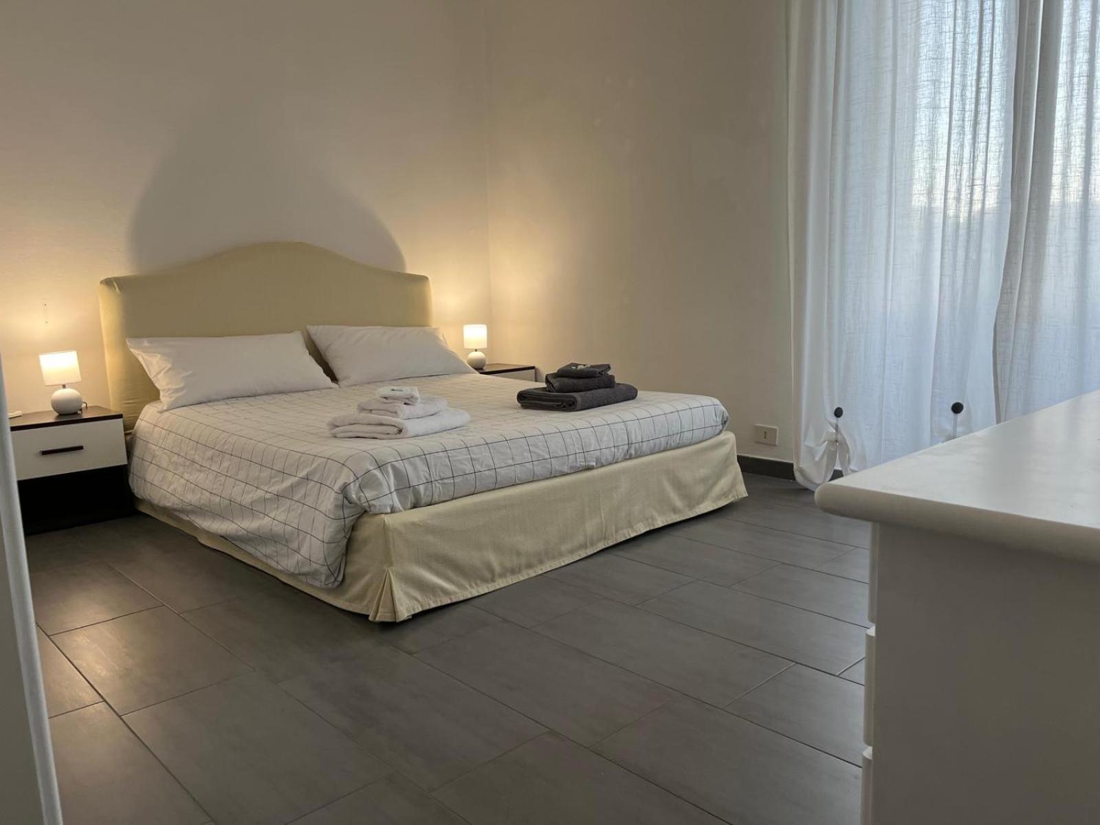 Sunny House, Piazza Repubblica