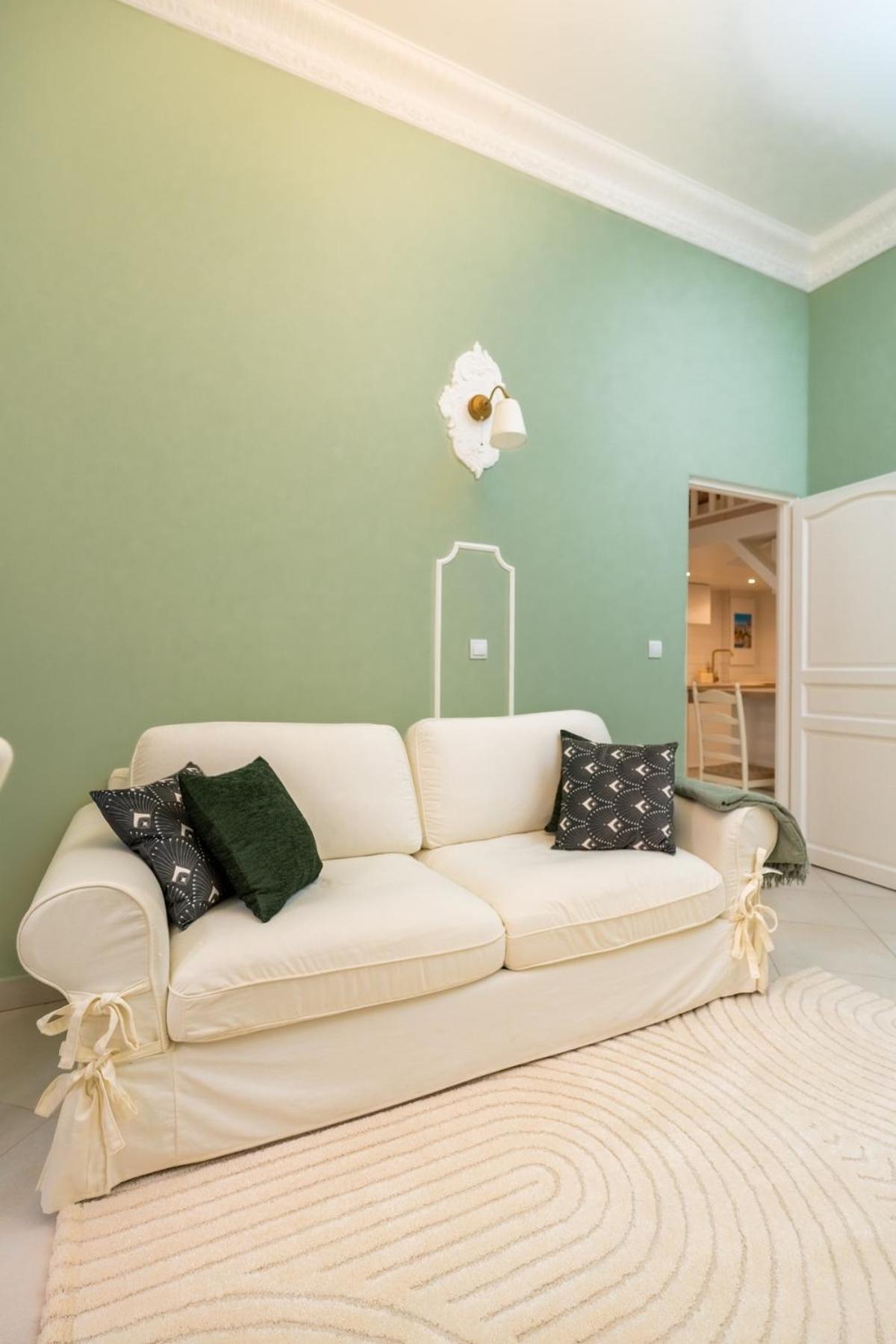 Cozy Apartment in Old Town Nice