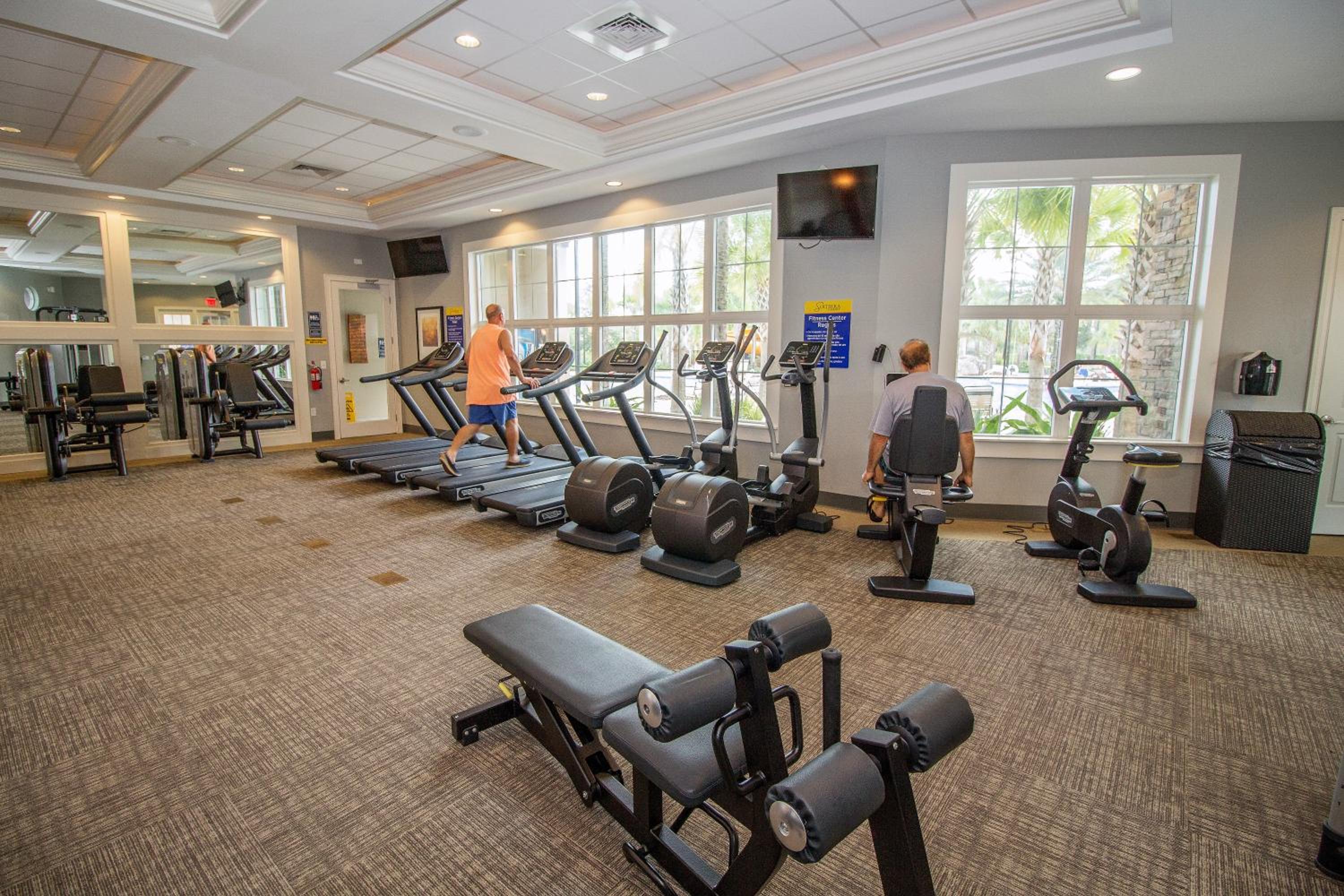 Ideal for Families Solterra Vacation Home with Sunny Pool Deck with Pool and Spa and Games Room Nr Disney