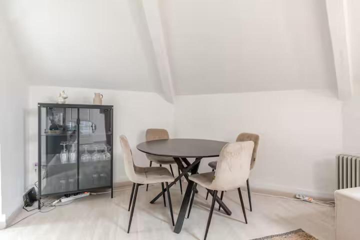 Elegant Stay in Châtelain Ixelles