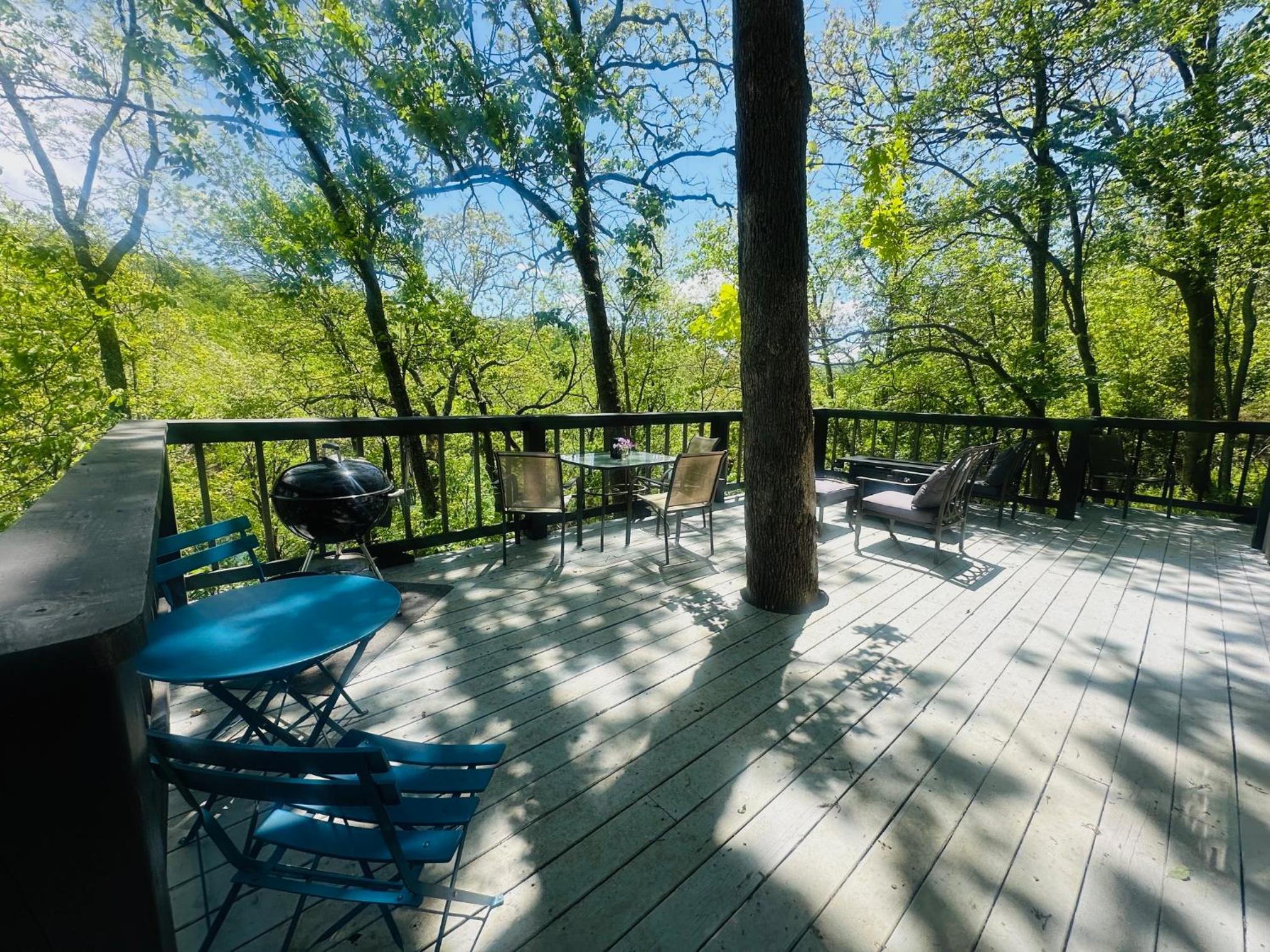 Henry Hollow Retreat Terrace
