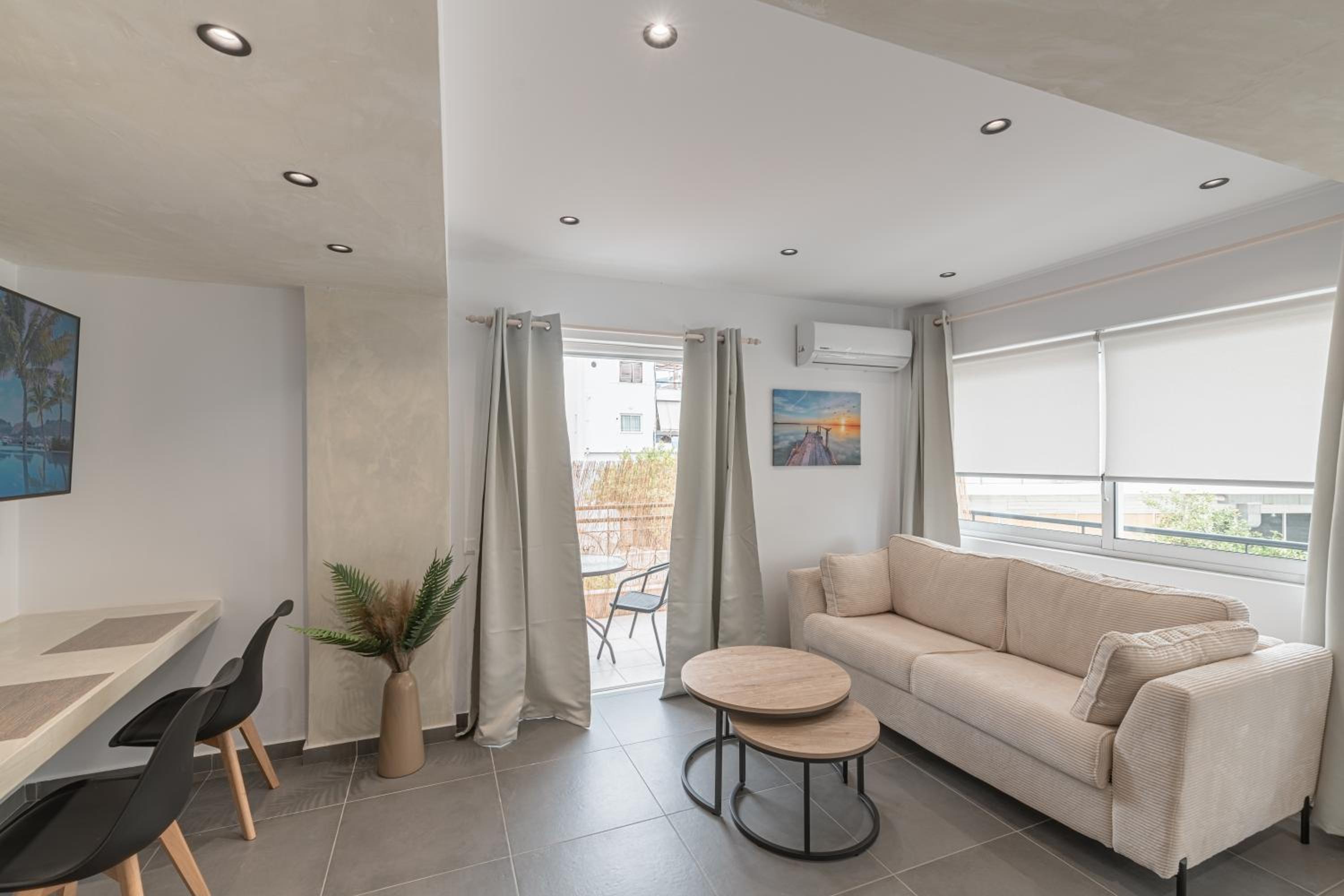 South Metro Suite